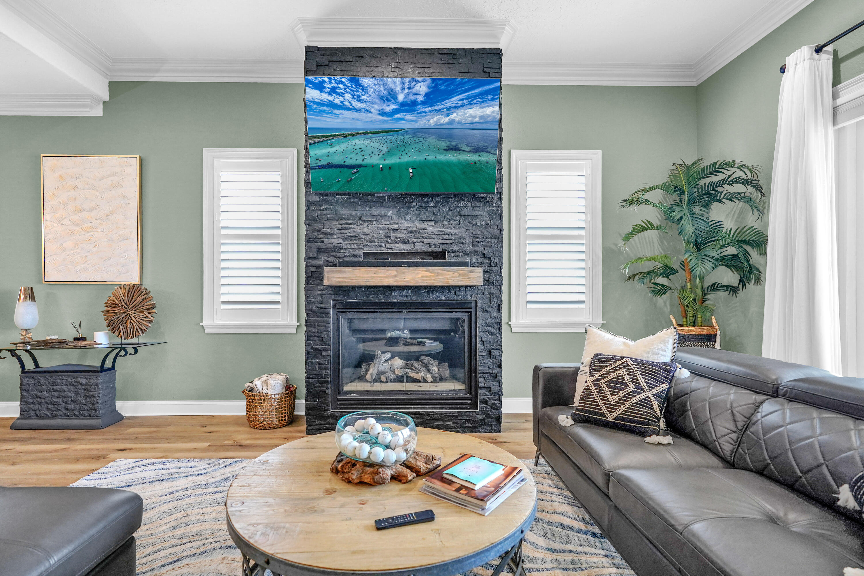 TRANQUIL HARBOR - Residential