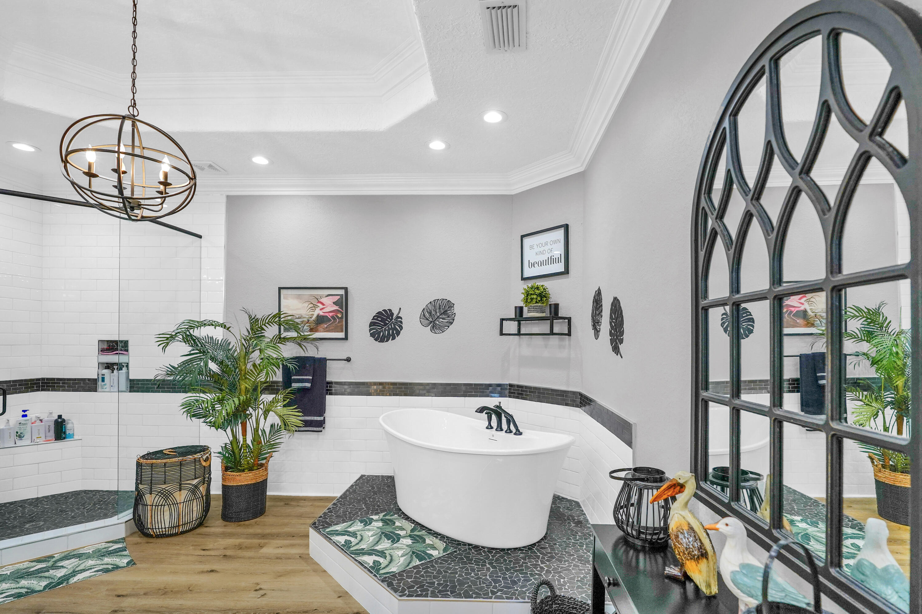 TRANQUIL HARBOR - Residential