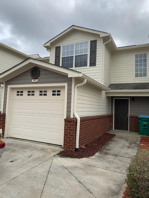 2 Bedroom/2.5 Bath Townhouse, New Laminate Floor in Living Area, New Carpet in Hall, Stairway & Bedrooms, Freshly Painted throughout Premises. Large Closet in Second Bedroom, Master Bedroom has 2 separate Closets.