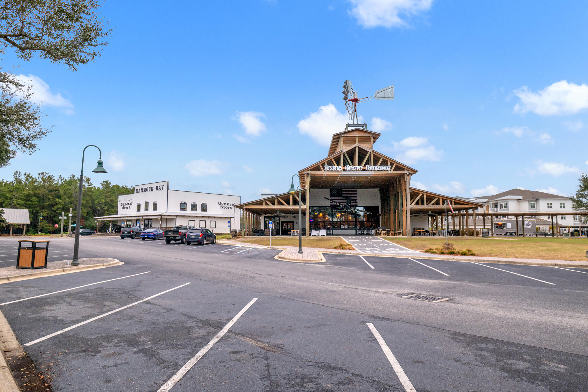 HAMMOCK BAY - Residential