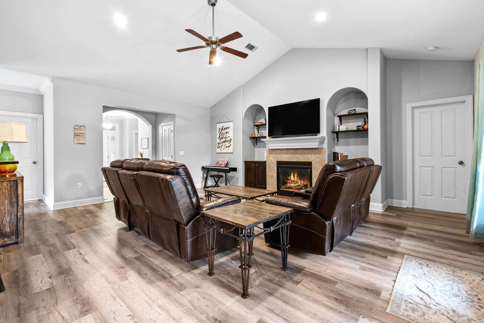 HAMMOCK BAY - Residential