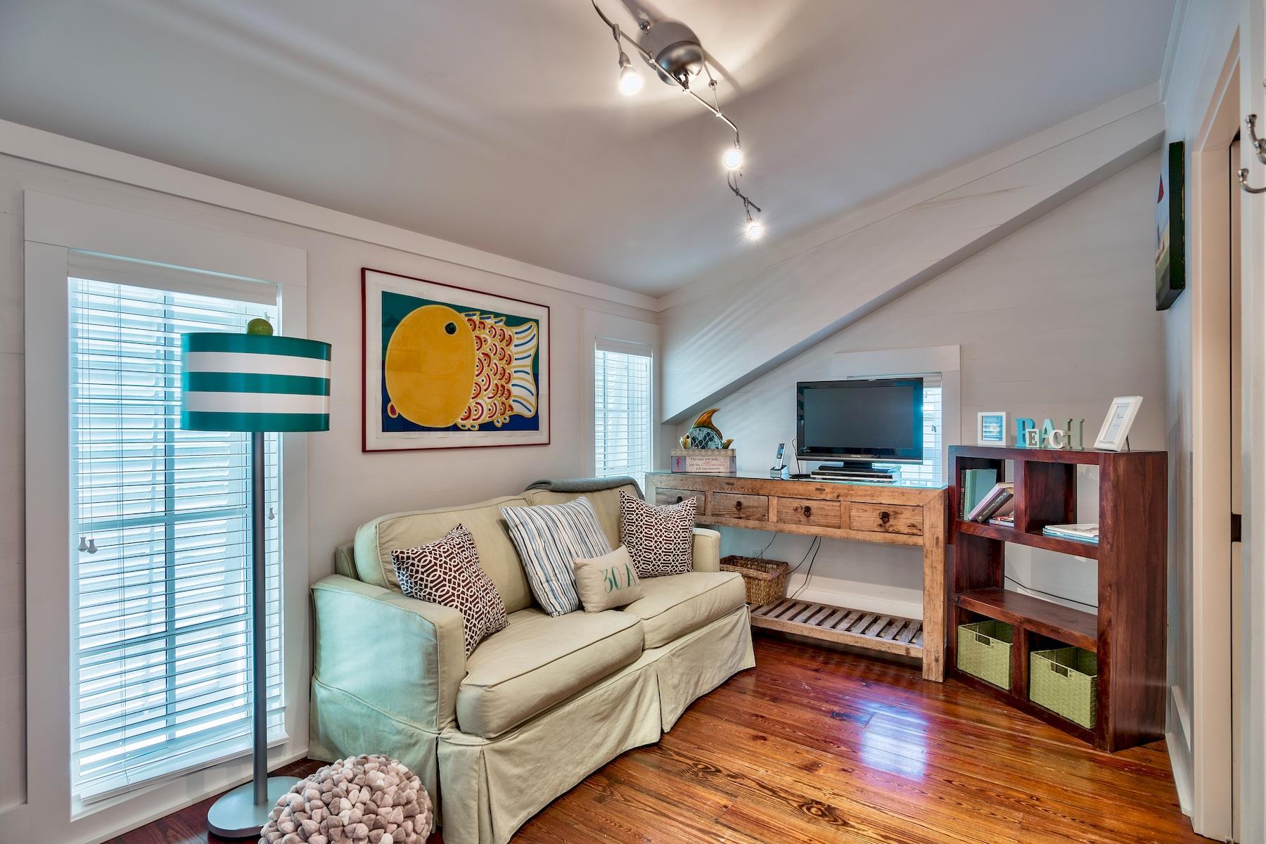 SEASIDE 15 - Residential