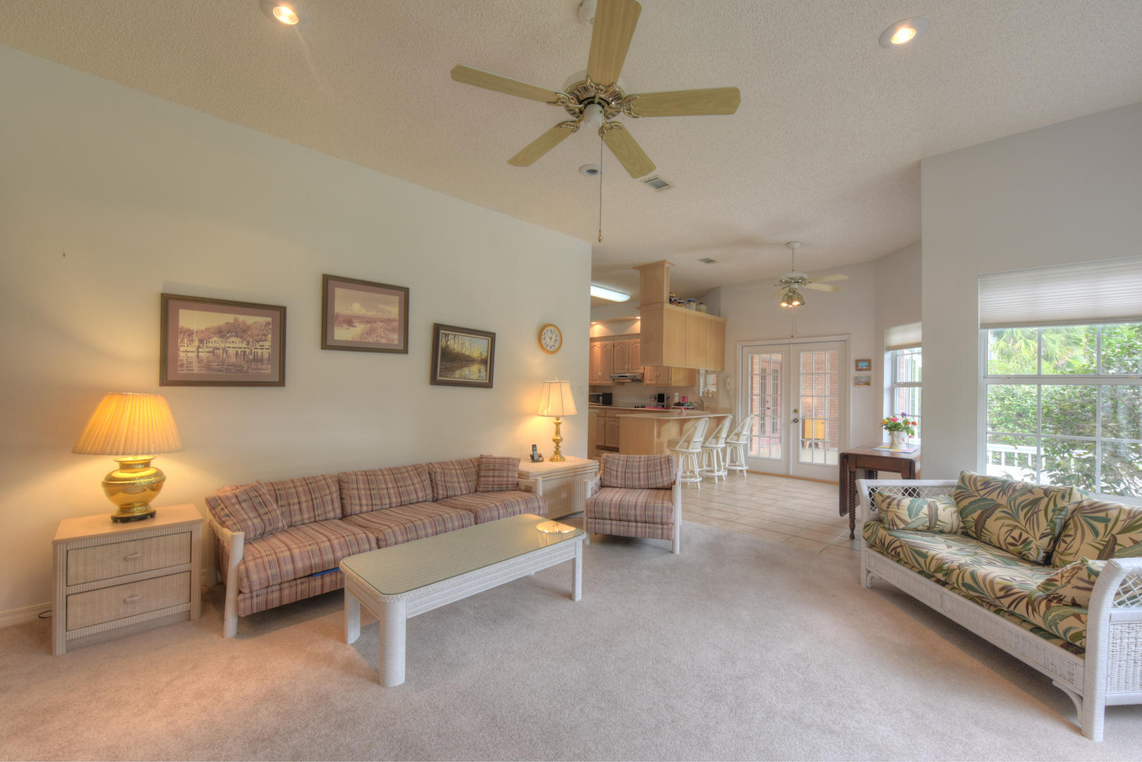 HAPPY HOLLOW - Residential