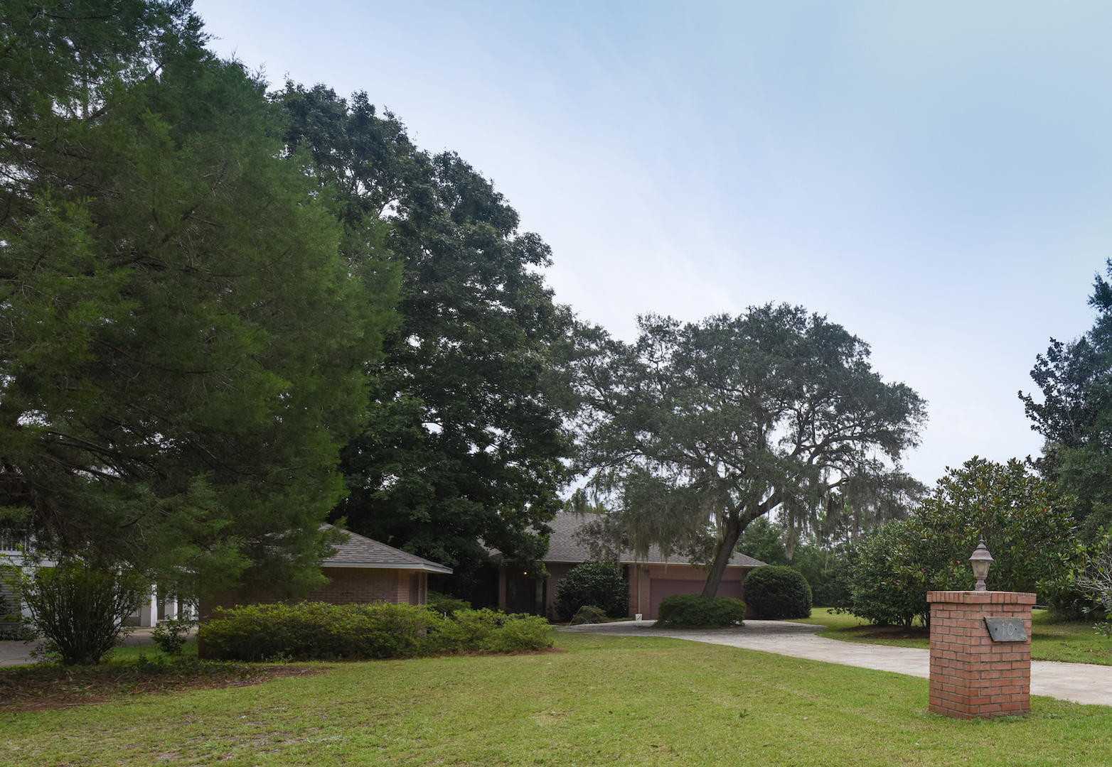 HAPPY HOLLOW - Residential