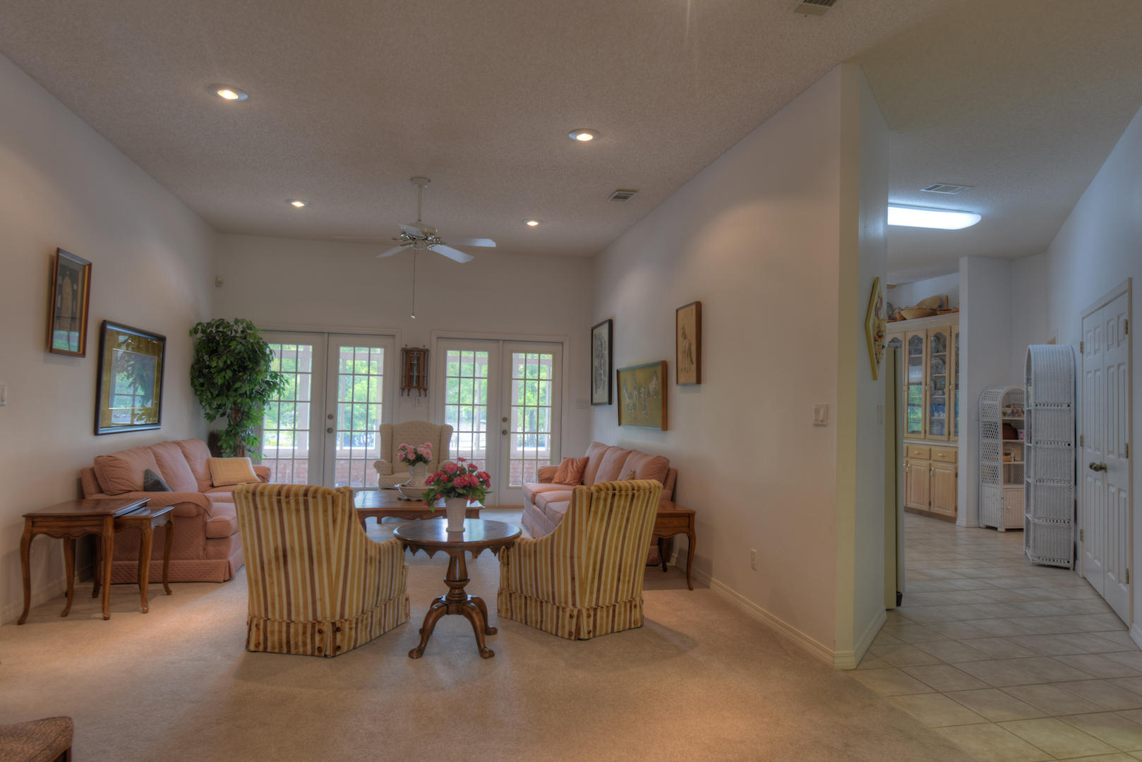 HAPPY HOLLOW - Residential