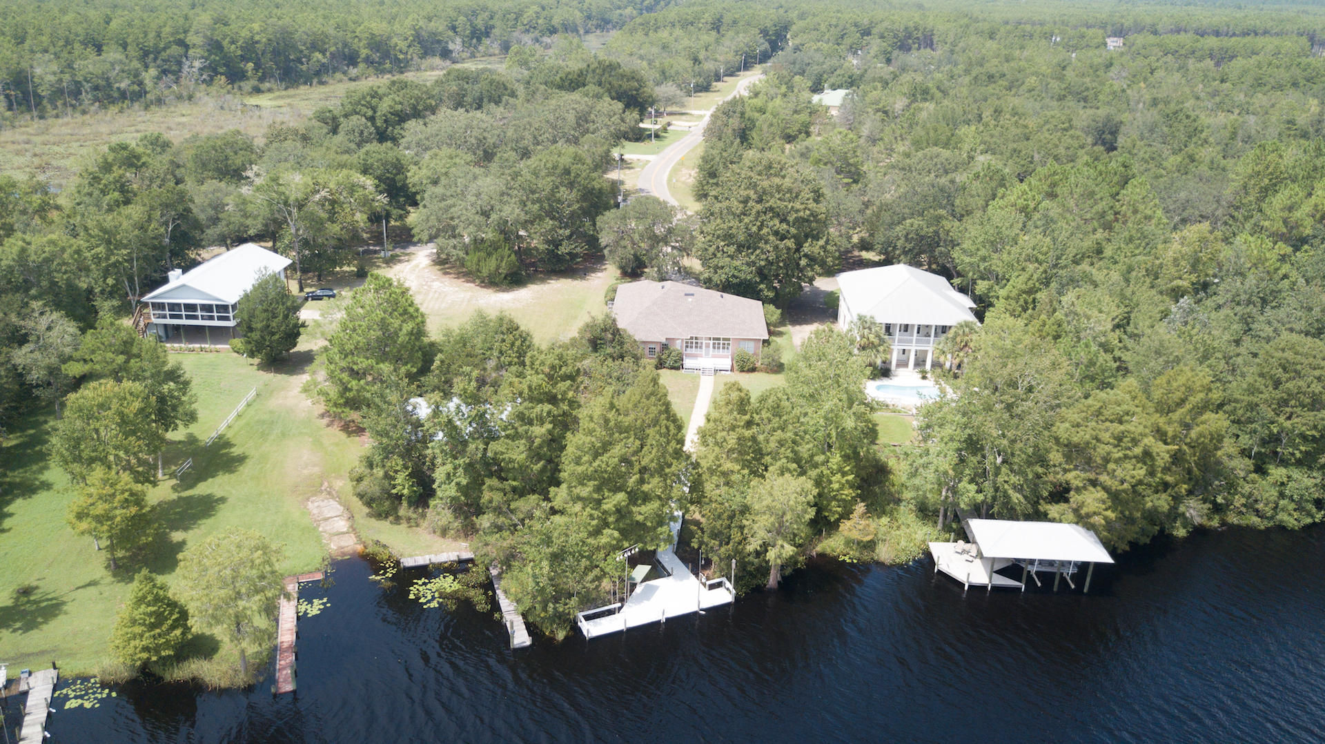 HAPPY HOLLOW - Residential