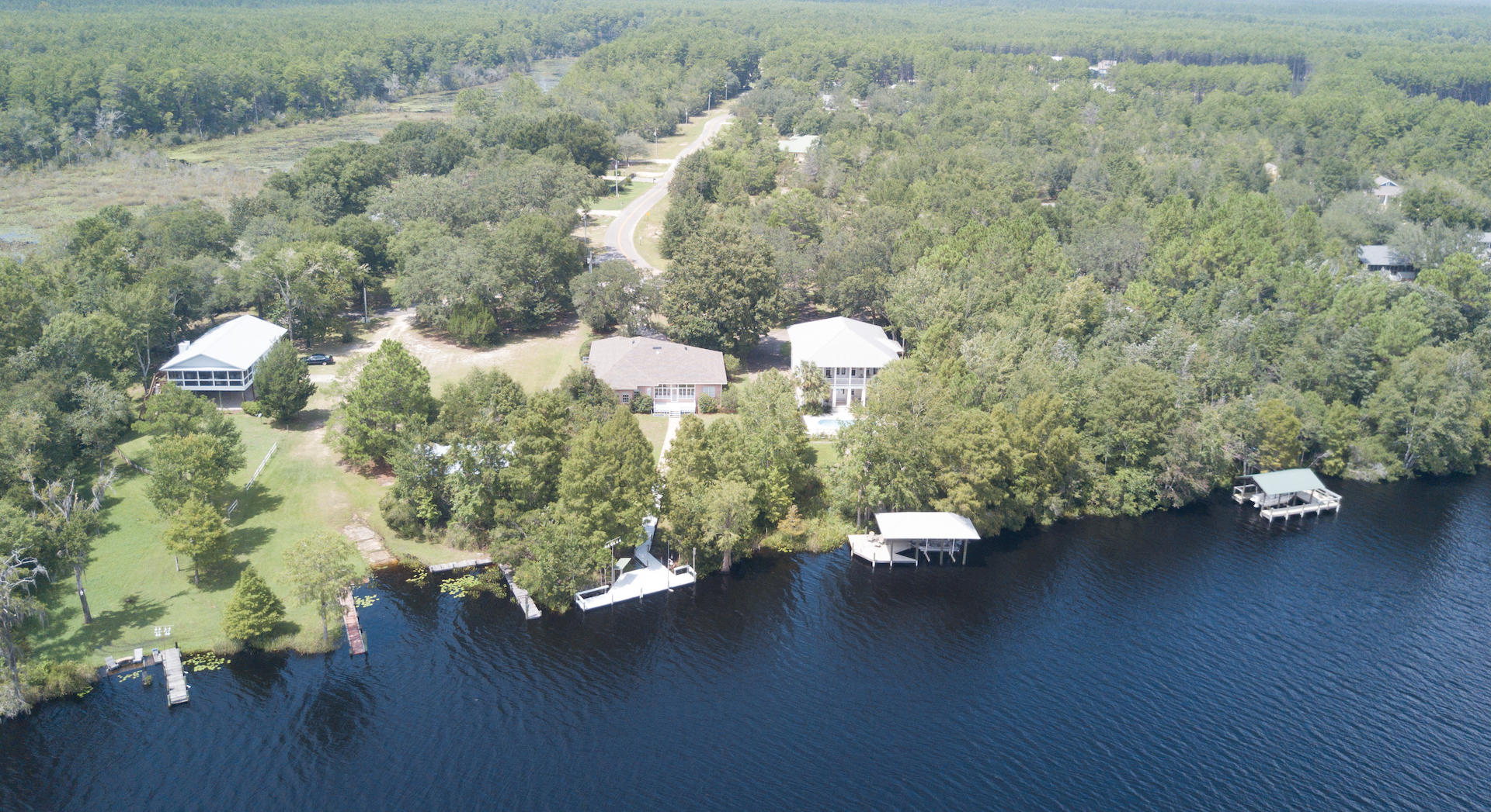 HAPPY HOLLOW - Residential