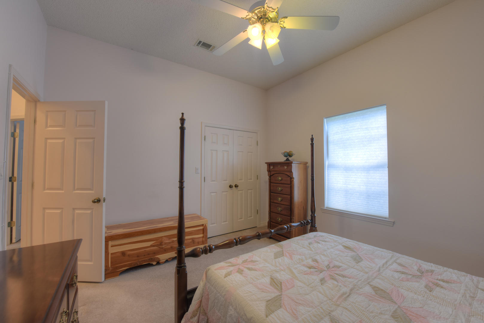 HAPPY HOLLOW - Residential