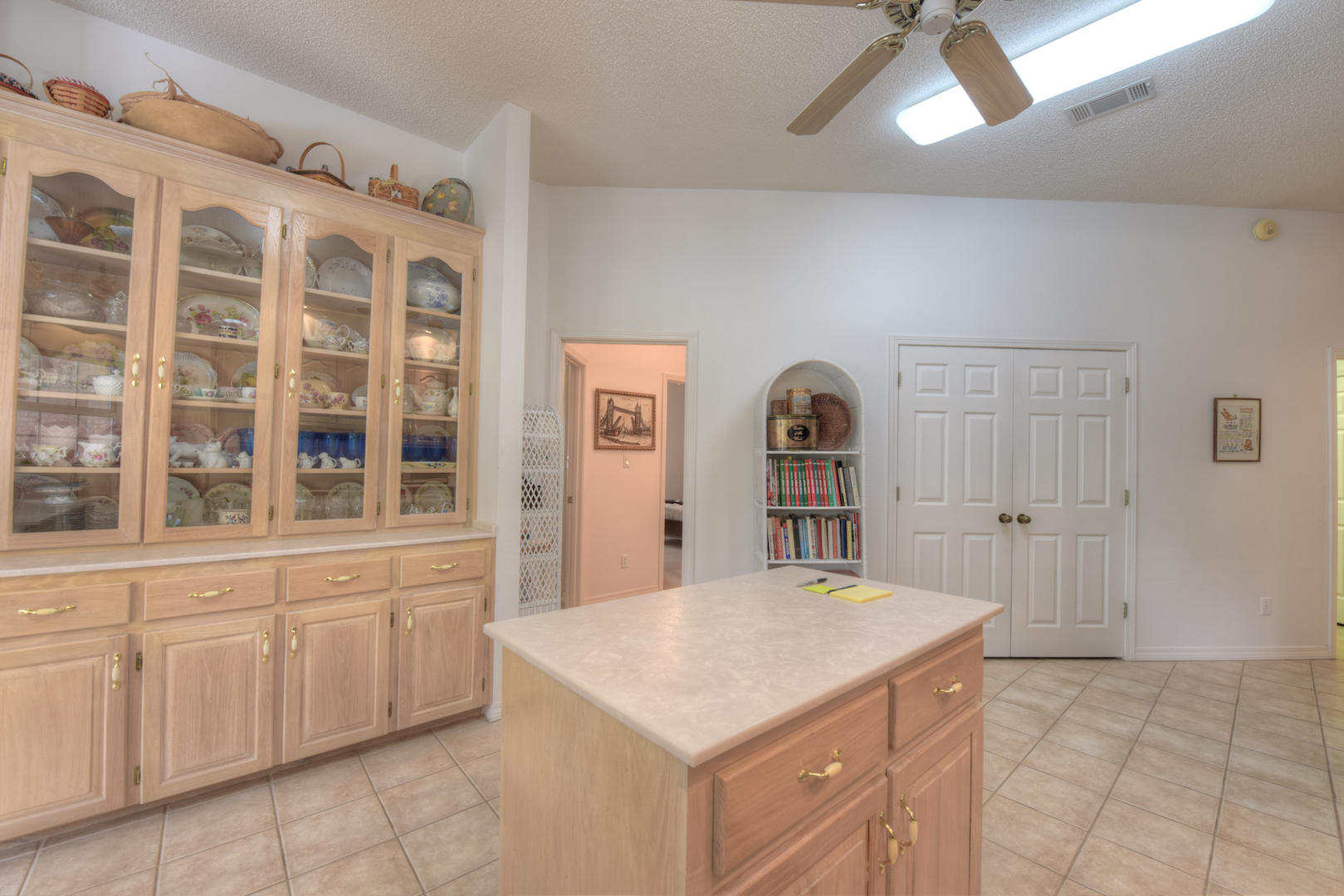 HAPPY HOLLOW - Residential