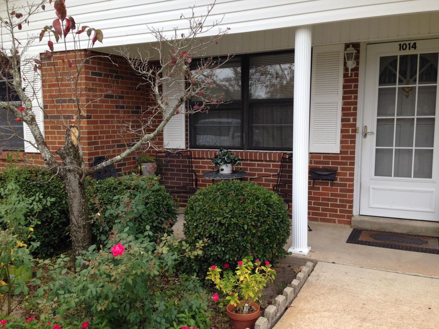 A rare gem. A well kept 3/2 in an established neighborhood on a large lot. The back yard is fenced with a huge work-shop complete with electricity. Plenty of room for a pool. Walk into a formal living room with a family or media room to the left boasting beautiful hardwood parquet flooring. Go straight into dining area and kitchen with new tile floors and adequate space. To the right are 3 bedrooms, one could be a great home office. Off the kitchen there is a huge Florida room now being used as a large dining room with plenty of light and a great view of the outdoors. It leads out to the generous fenced back yard and work-shop. Don't miss the opportunity to live in this family friendly neighborhood with one of the best school districts in Floida.