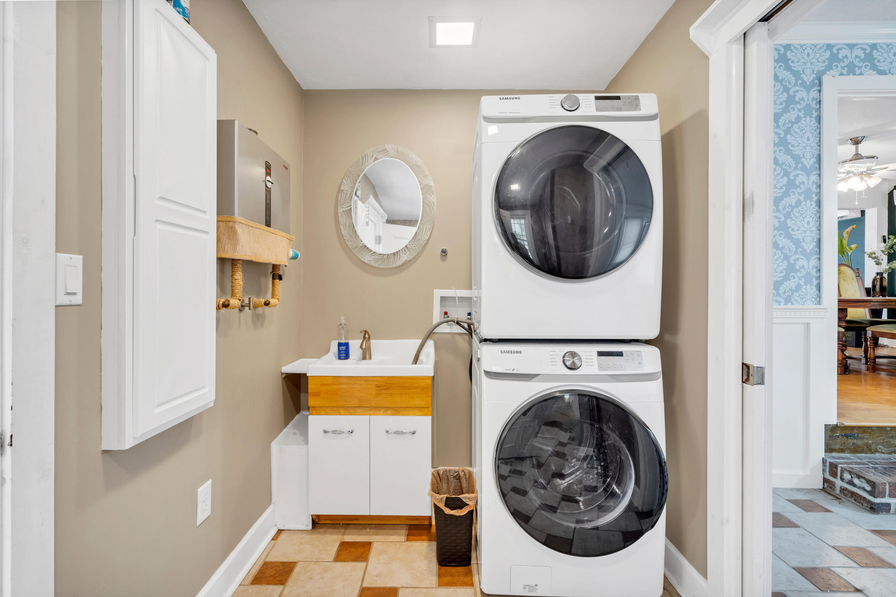 SPRINGHILL S/D LOT 23 - Residential Lease