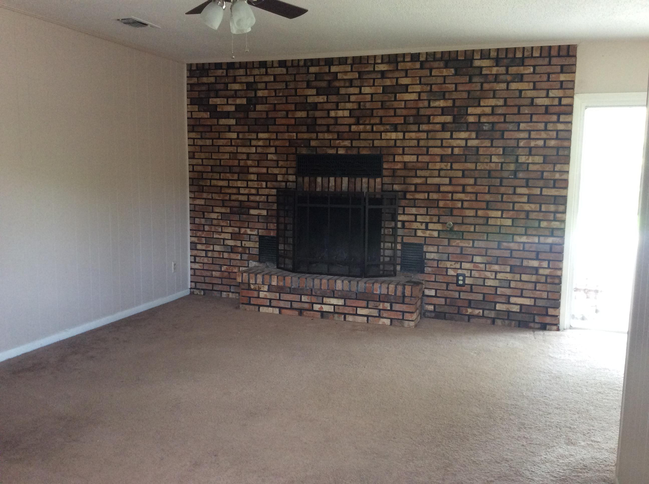 WINTHROP PLACE 1ST ADDN LOT 8 BLK A - Residential