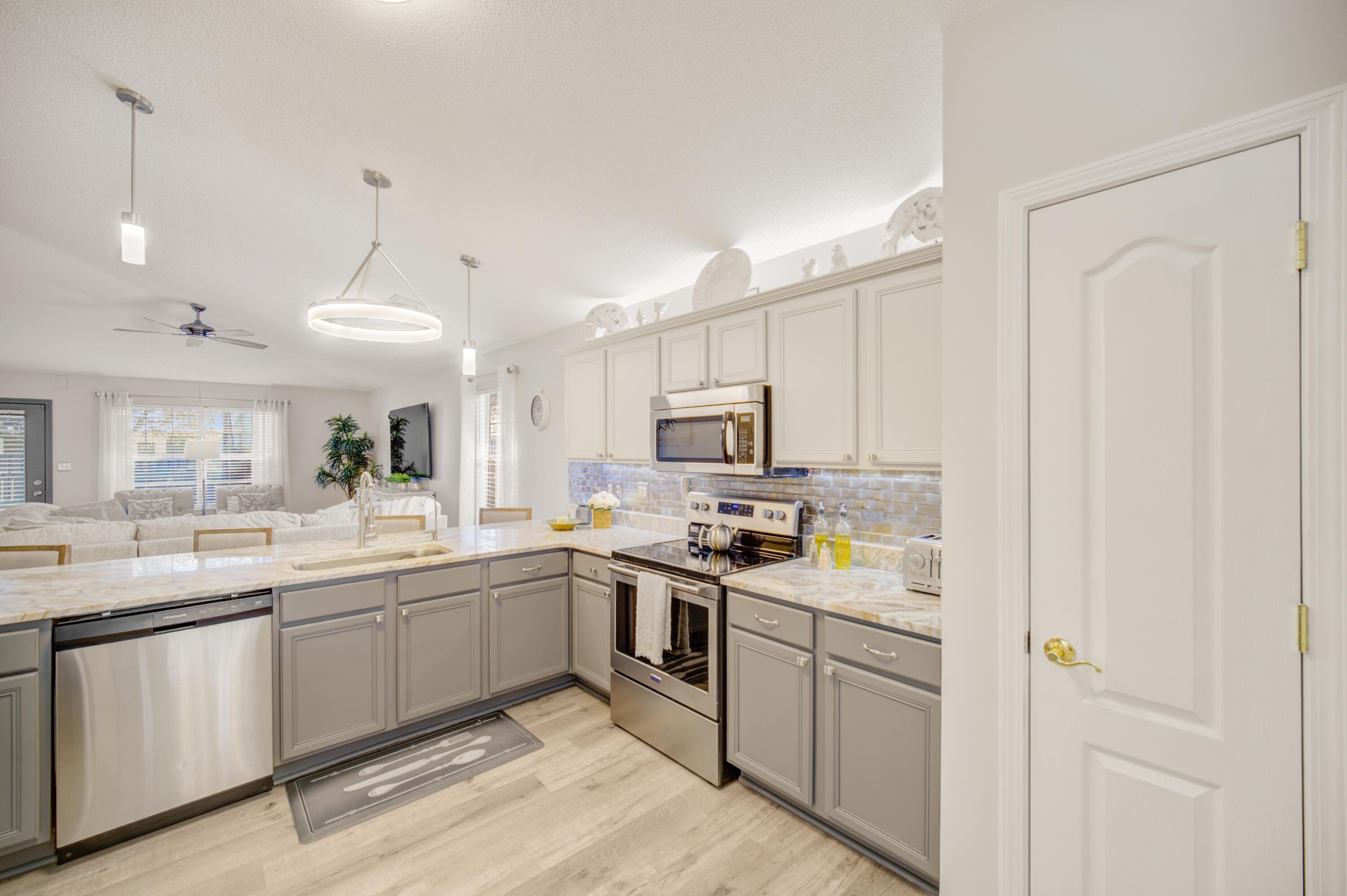 DRIFTWOOD ESTATES - Residential