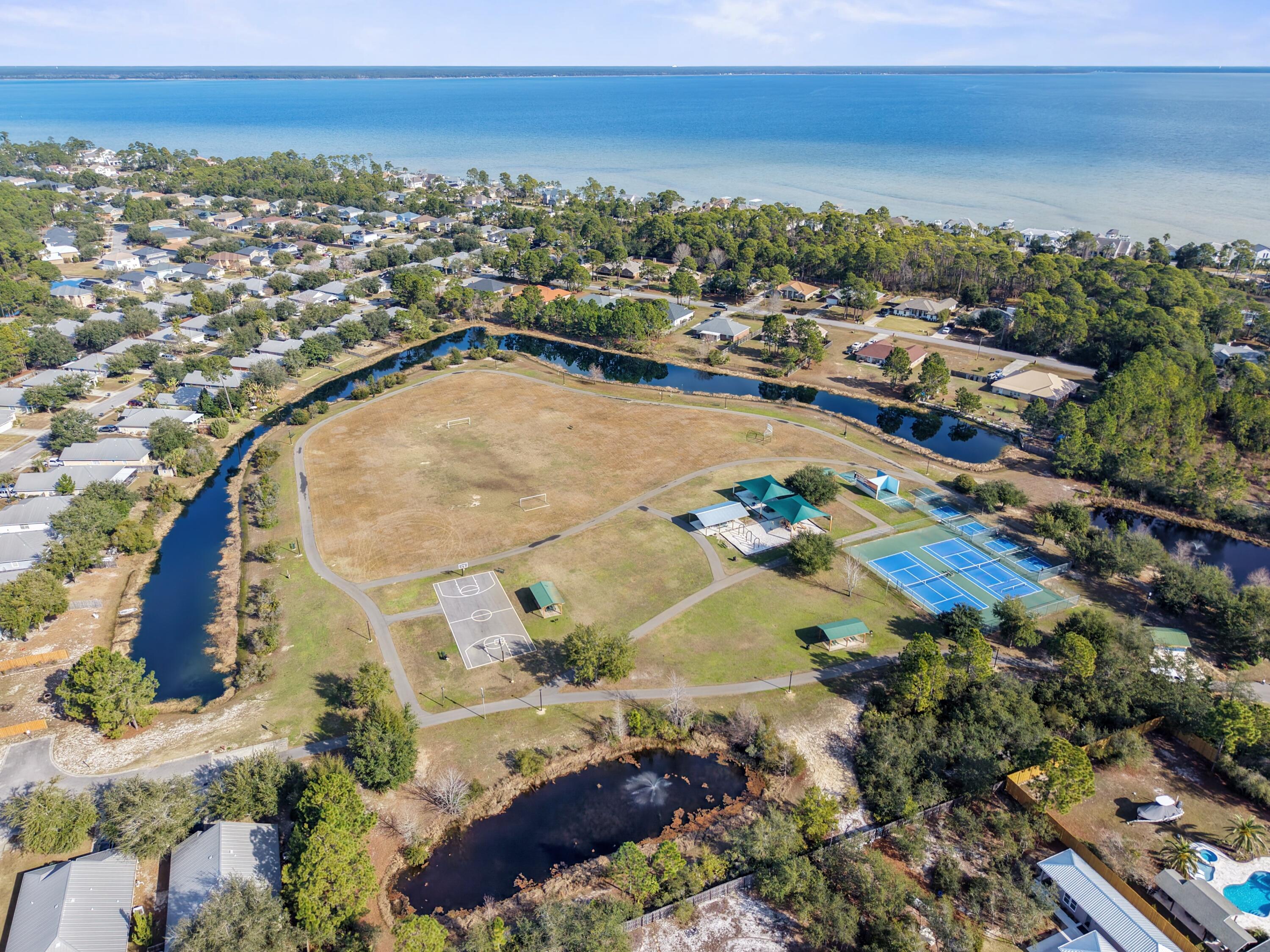 DRIFTWOOD ESTATES - Residential