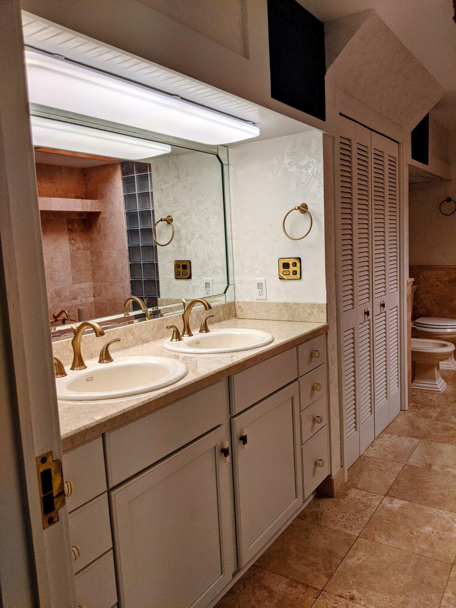 BREAKERS OF FWB PH 1 - Residential