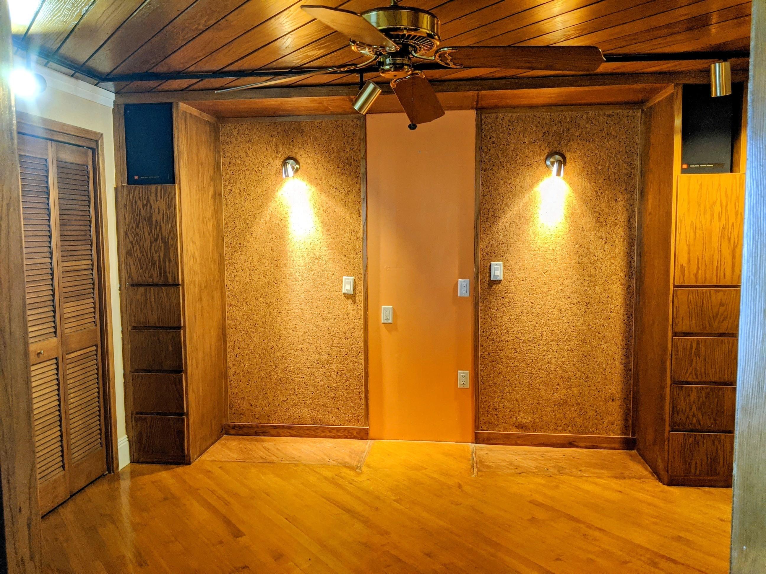 BREAKERS OF FWB PH 1 - Residential