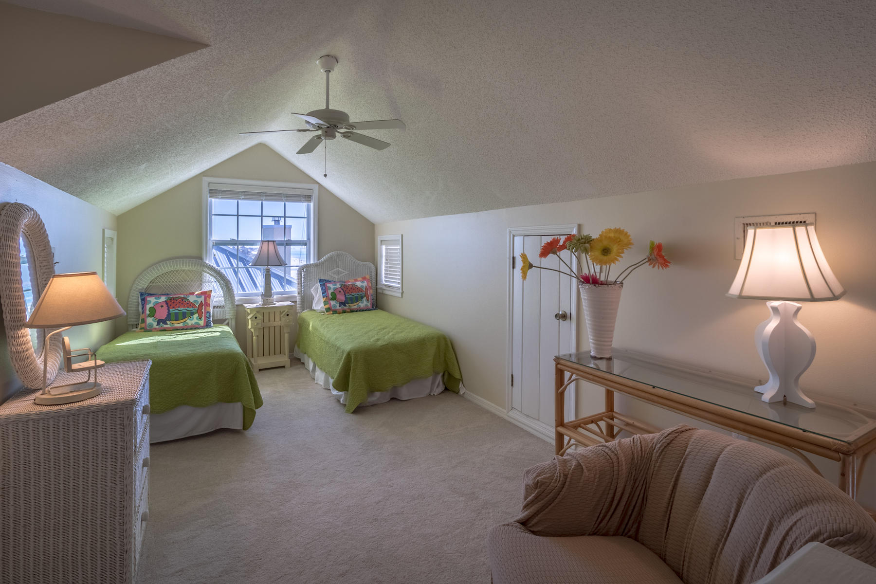 EASTERN LAKE S/D - Residential