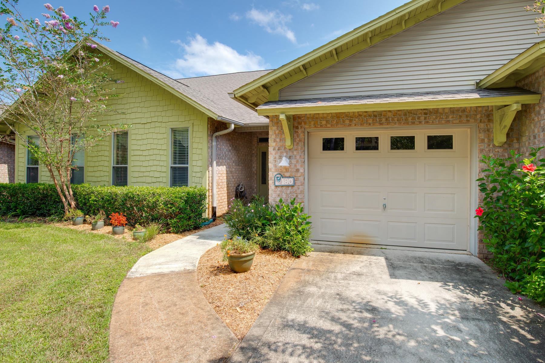 ESCADA - Residential