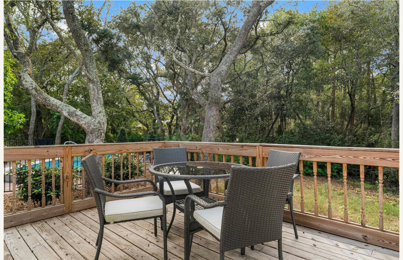 GULF SHORE MANOR - Residential Lease