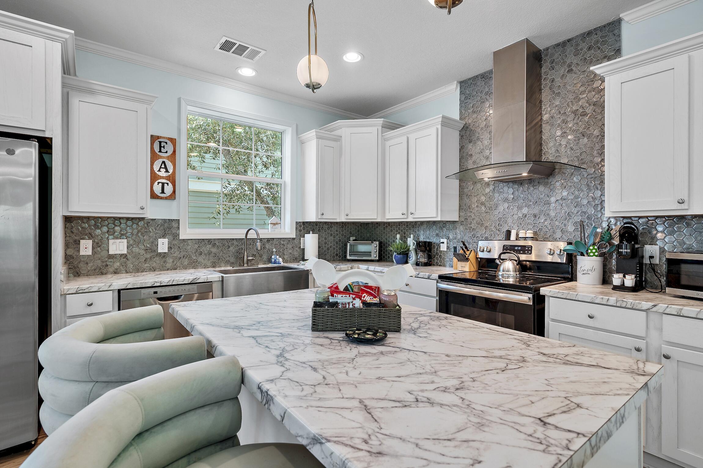 GULF SHORE MANOR - Residential Lease