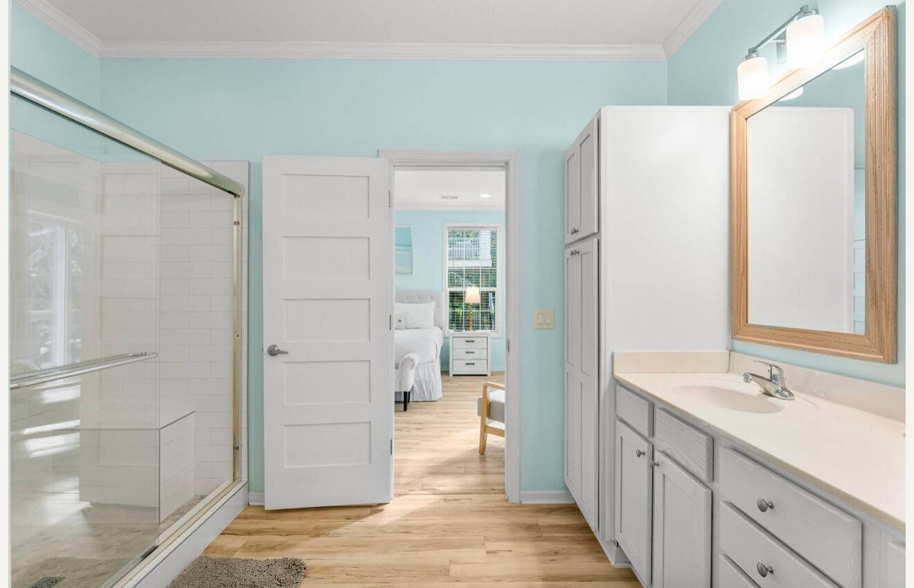 GULF SHORE MANOR - Residential Lease