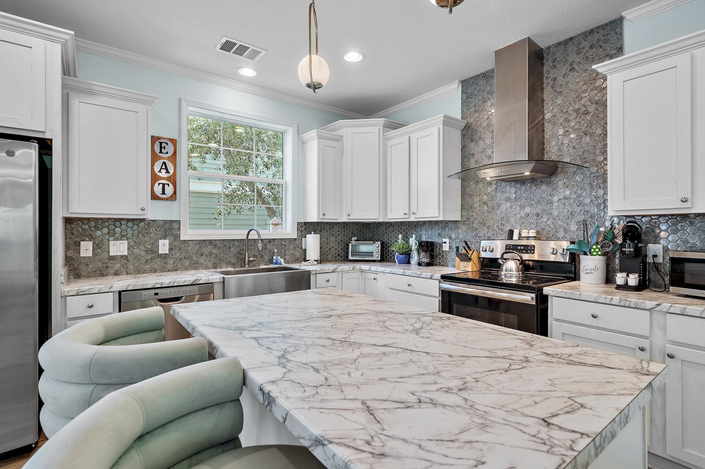 GULF SHORE MANOR - Residential Lease