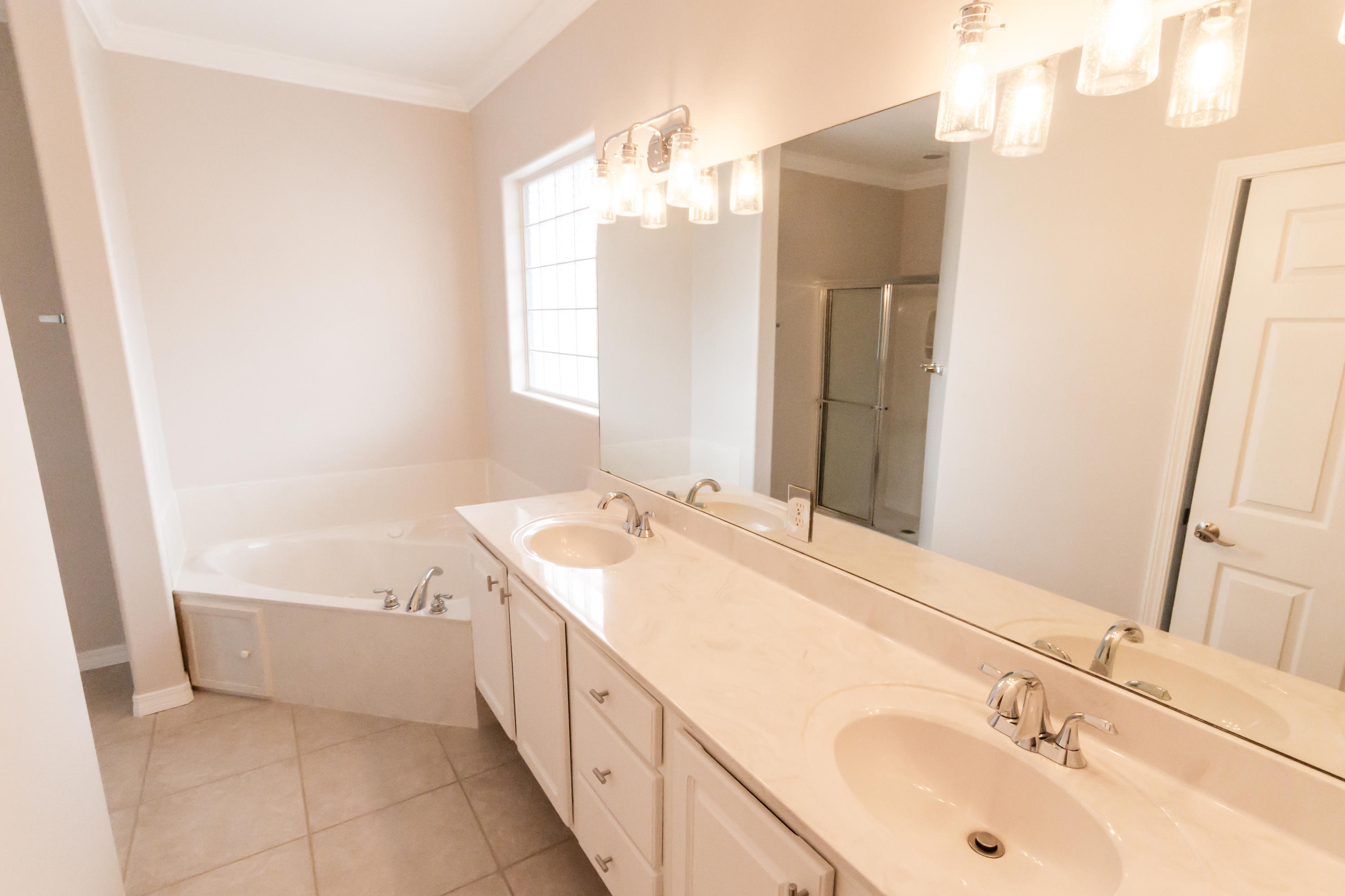 CALUSA BAY S/D - Residential