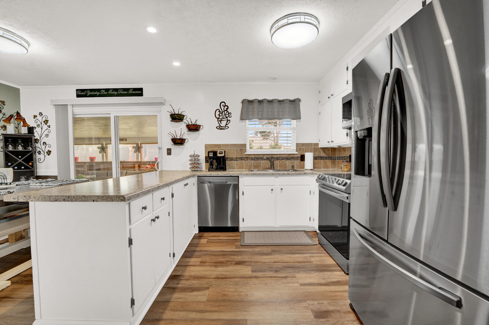 MORRIS MANOR ESTATES UNIT 4 - Residential