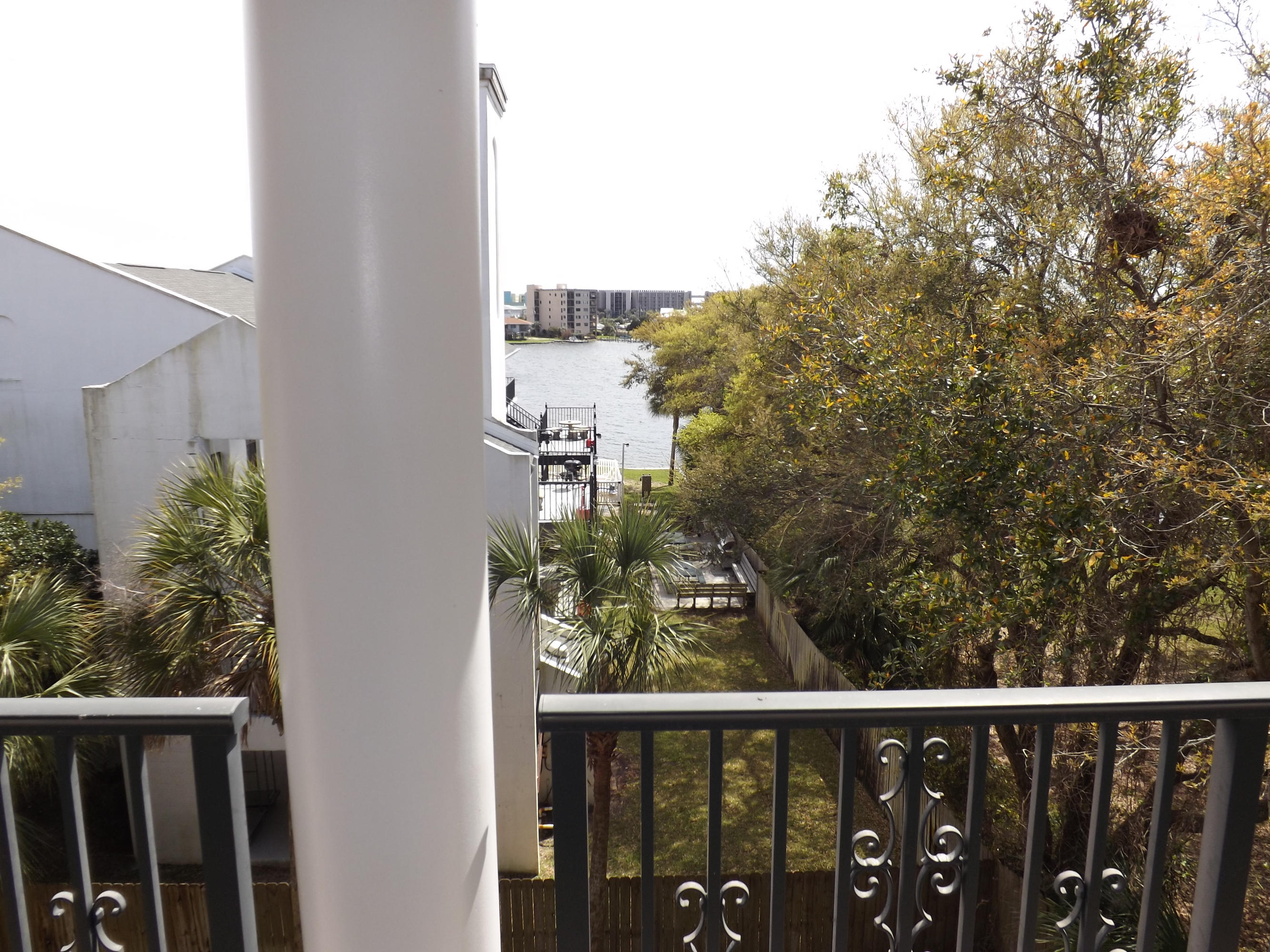 FRENCH QUARTERS CONDOS - Residential