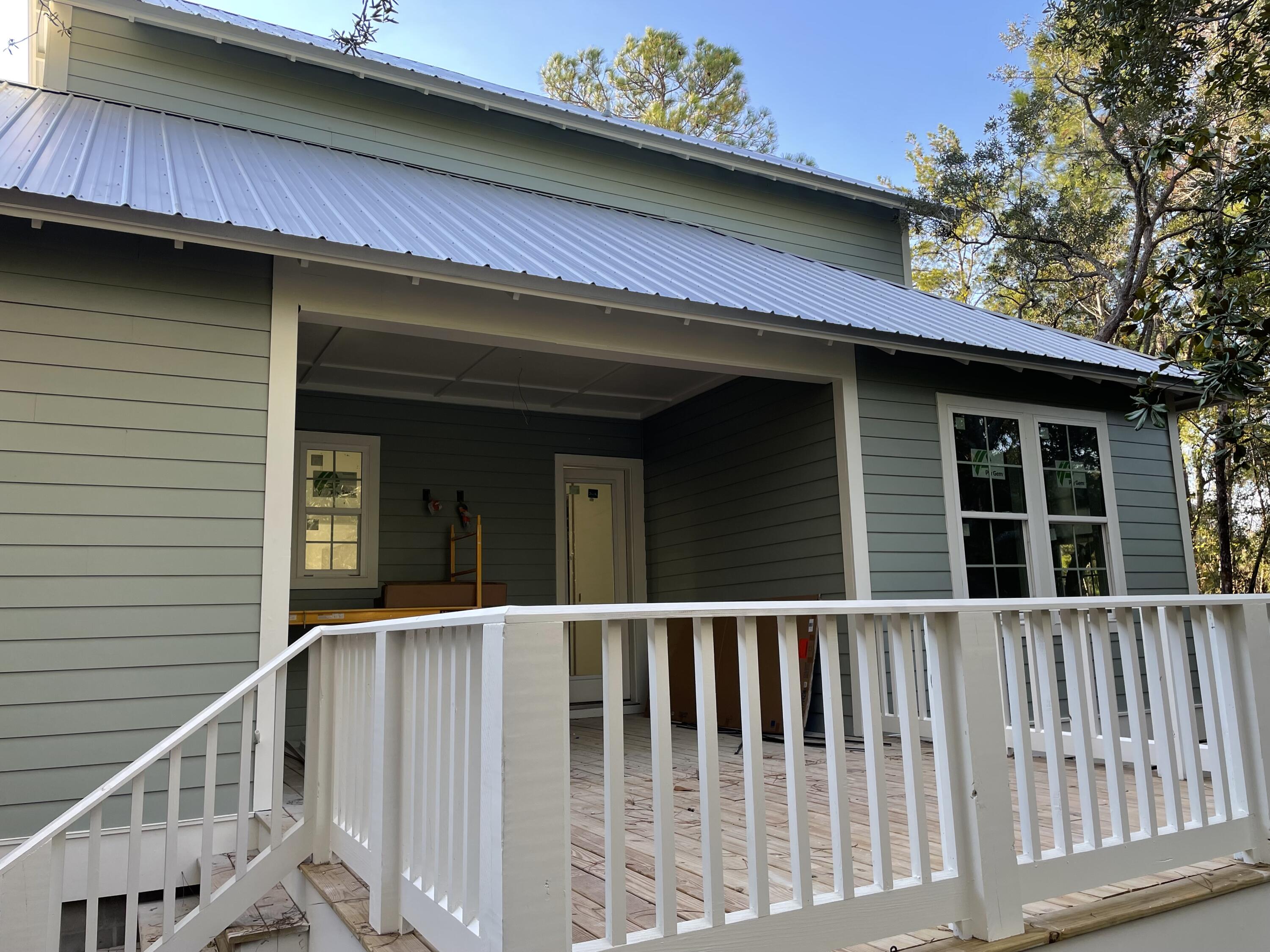 HIDDEN GROVE - Residential