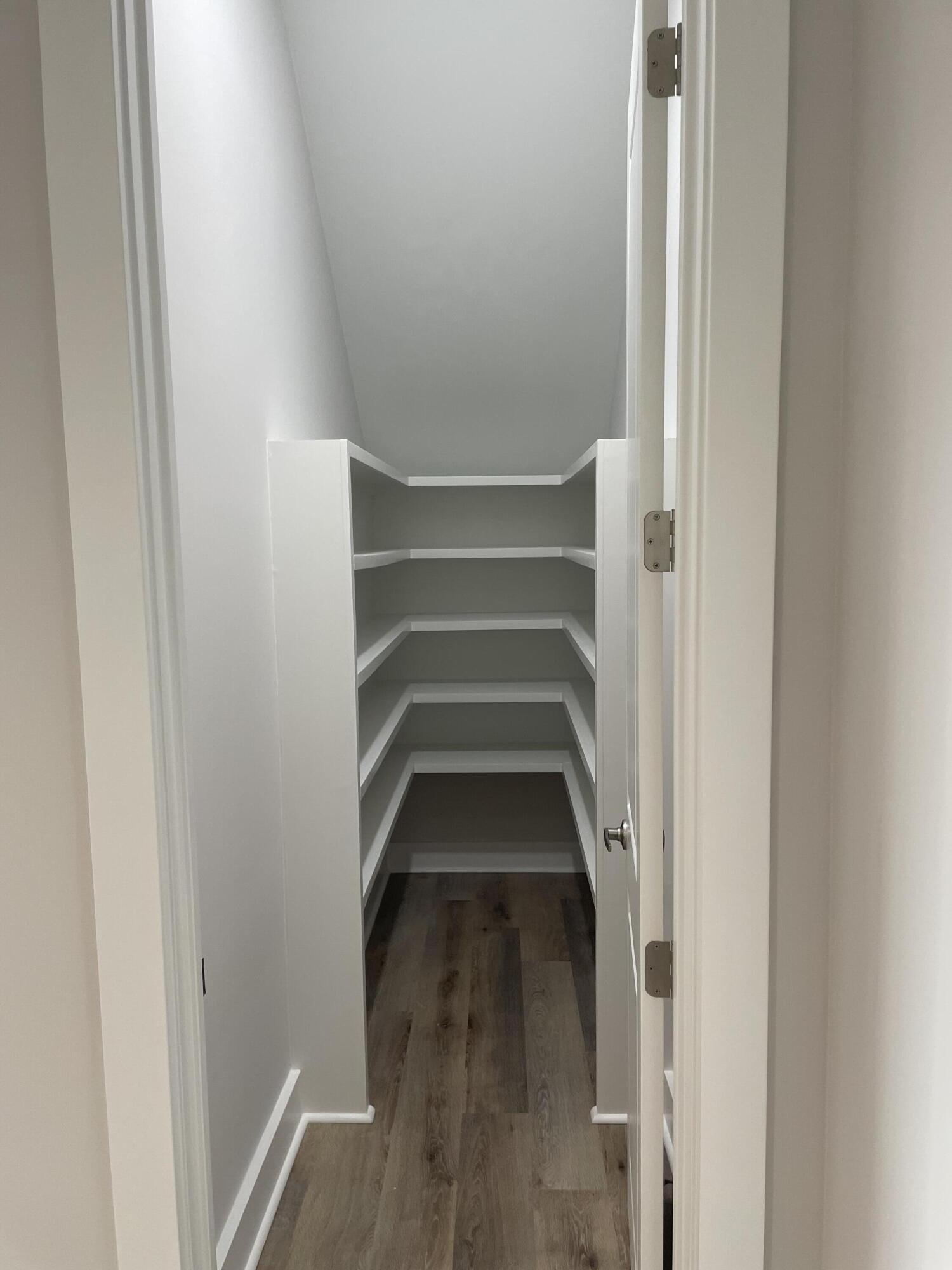 HIDDEN GROVE - Residential