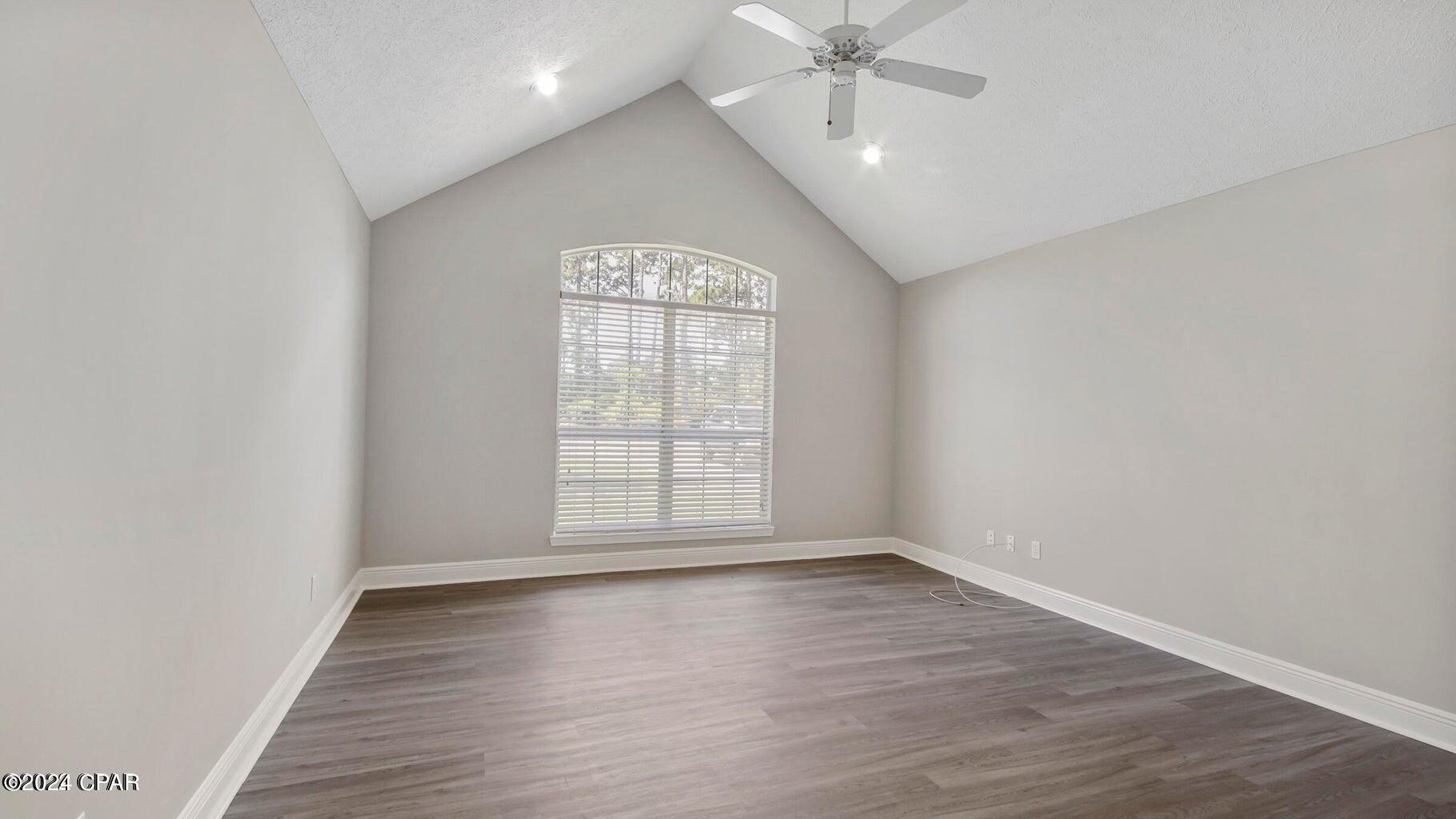 COLONY CLUB HARBOUR PH 3 - Residential Lease