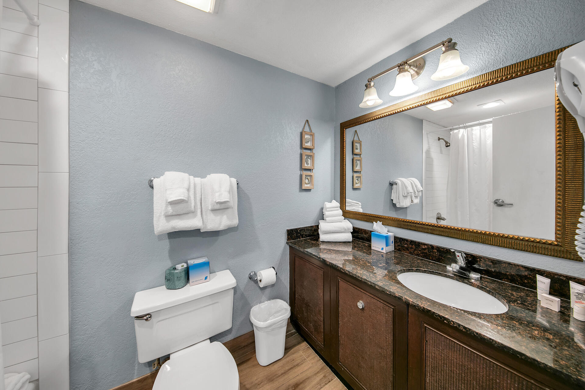 BAYSIDE CONDO SANDESTIN - Residential