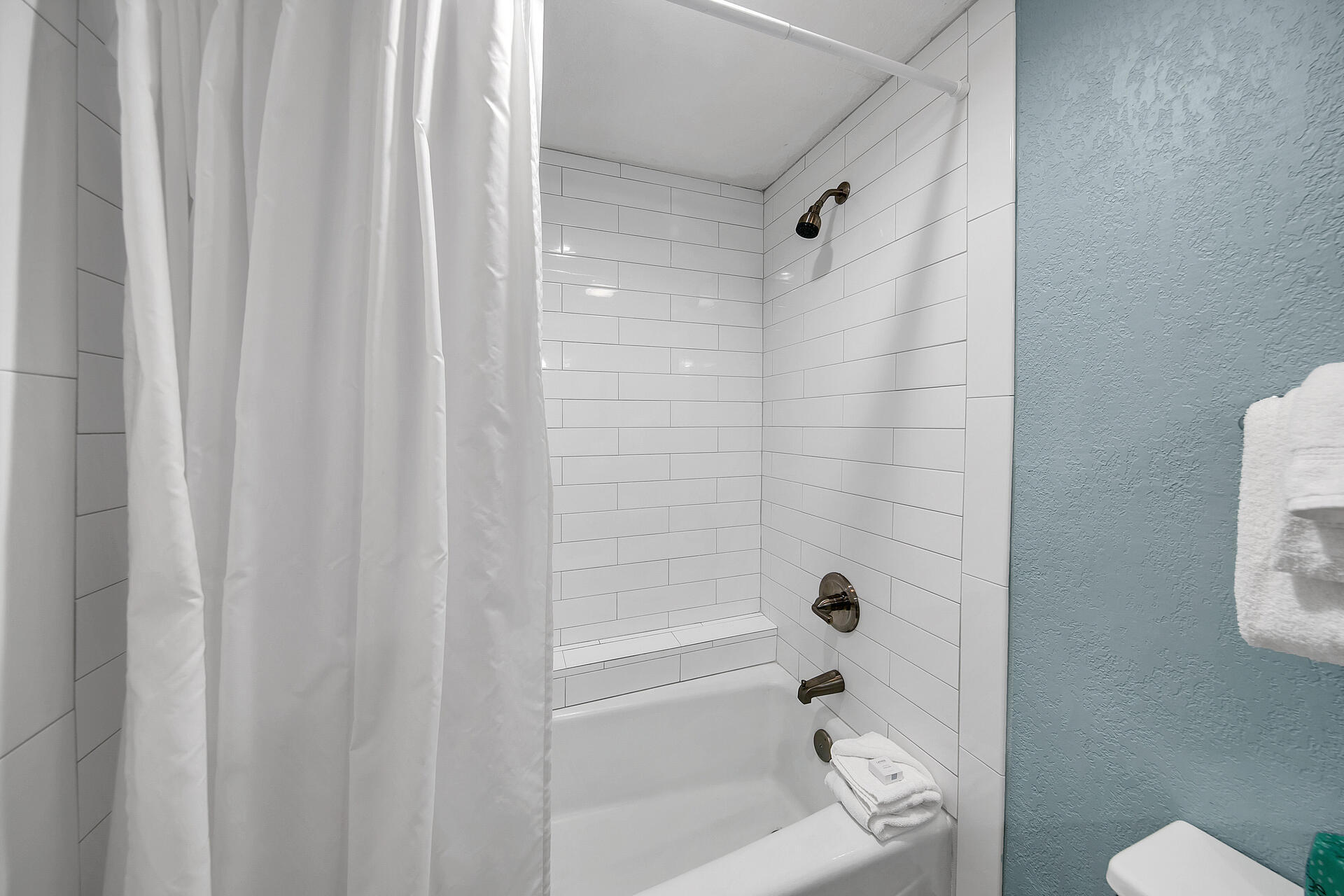 BAYSIDE CONDO SANDESTIN - Residential