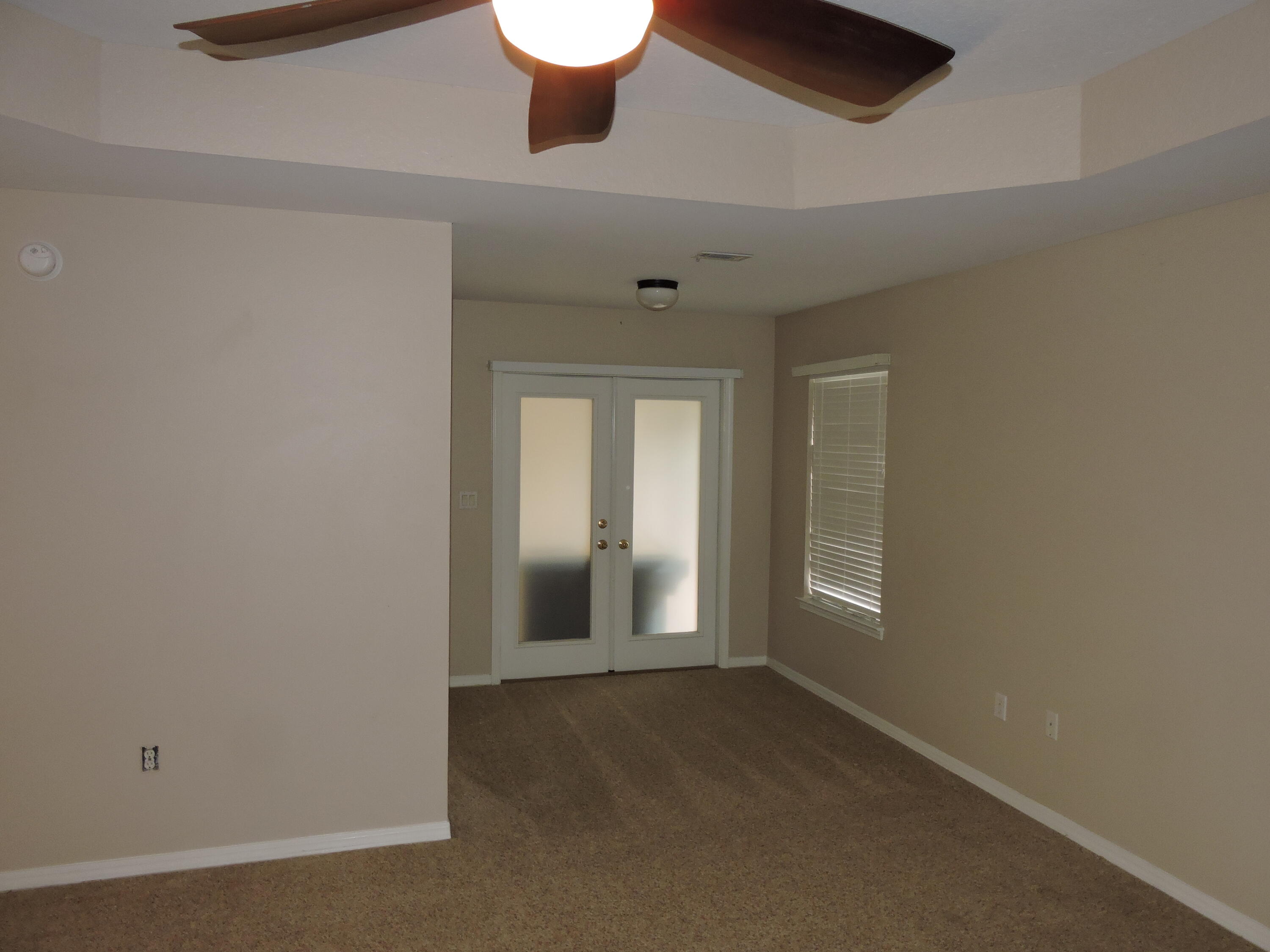 ROYAL OAKS S/D - Residential Lease