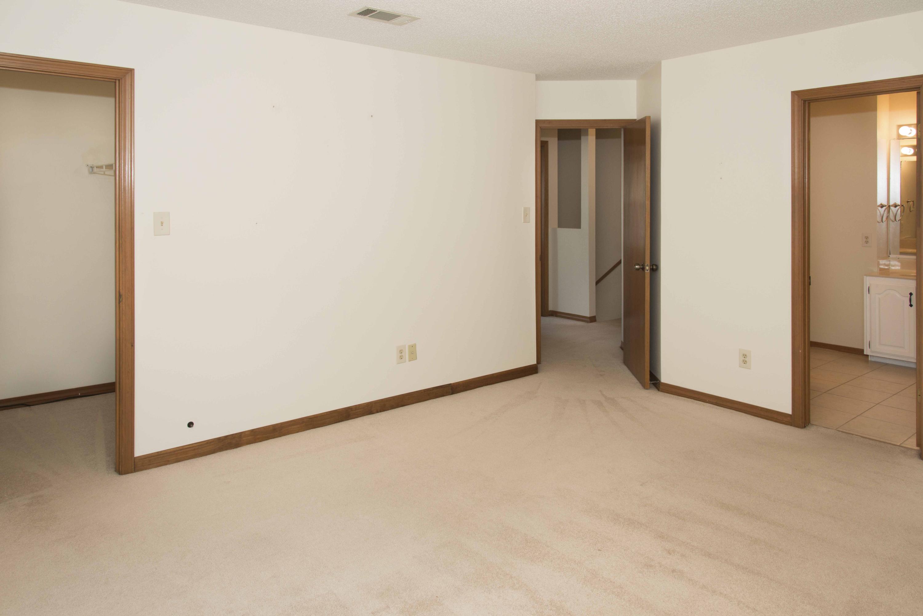 WOODLAND PARK ESTATES - Residential Lease