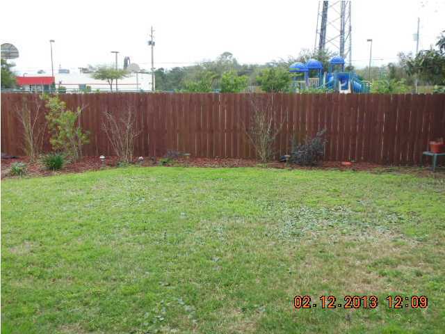 WOODLAND PARK ESTATES - Residential Lease