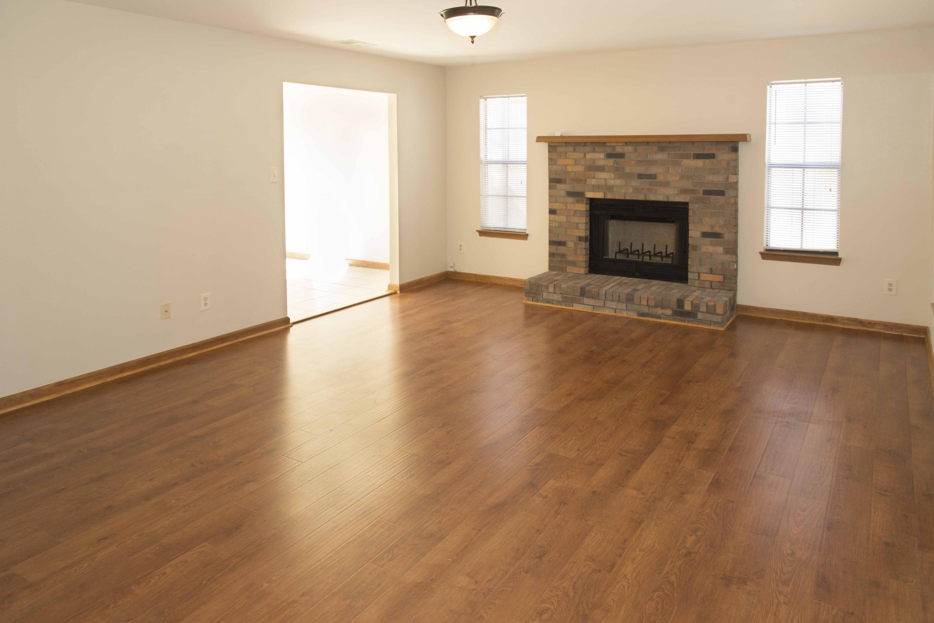 WOODLAND PARK ESTATES - Residential Lease