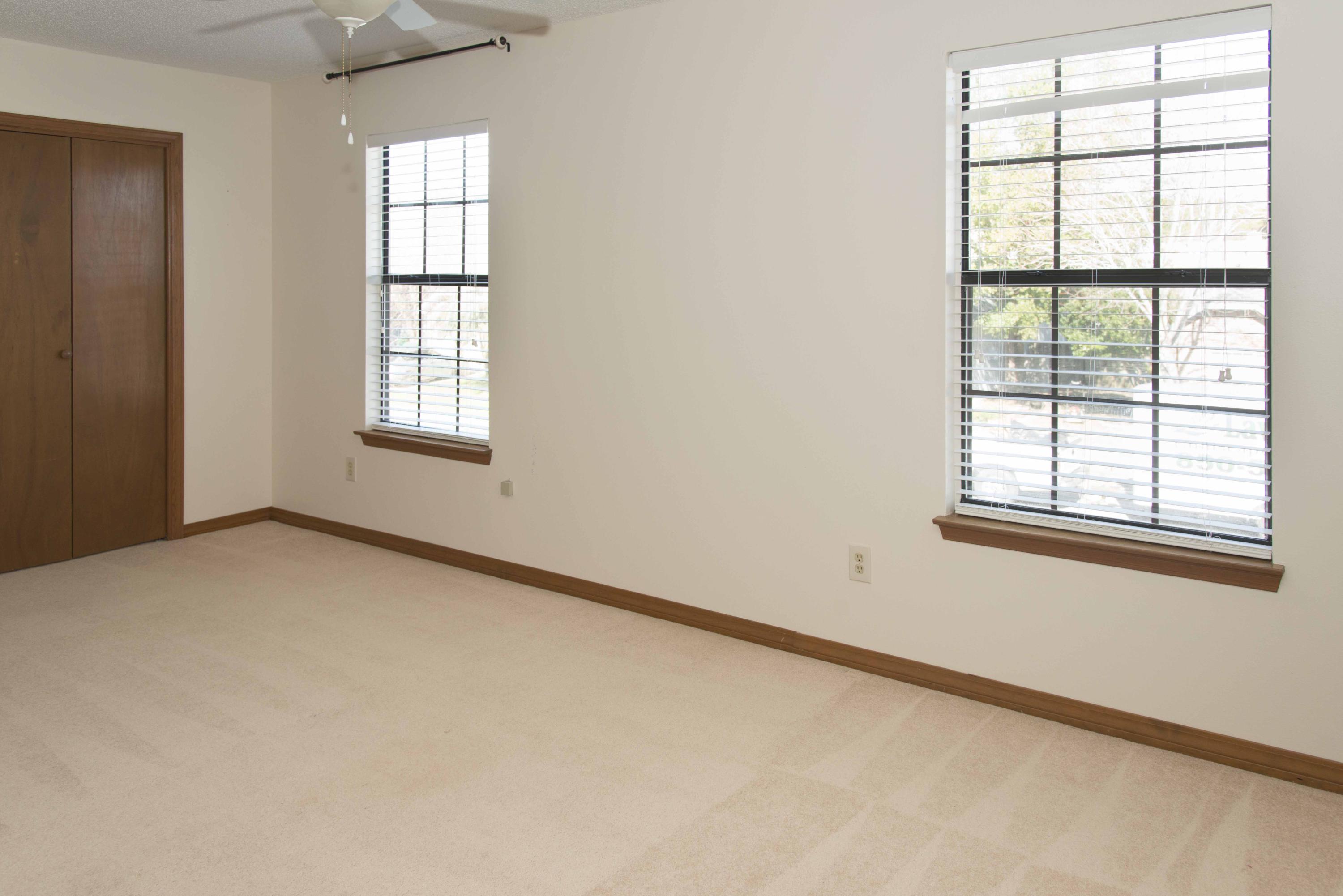 WOODLAND PARK ESTATES - Residential Lease