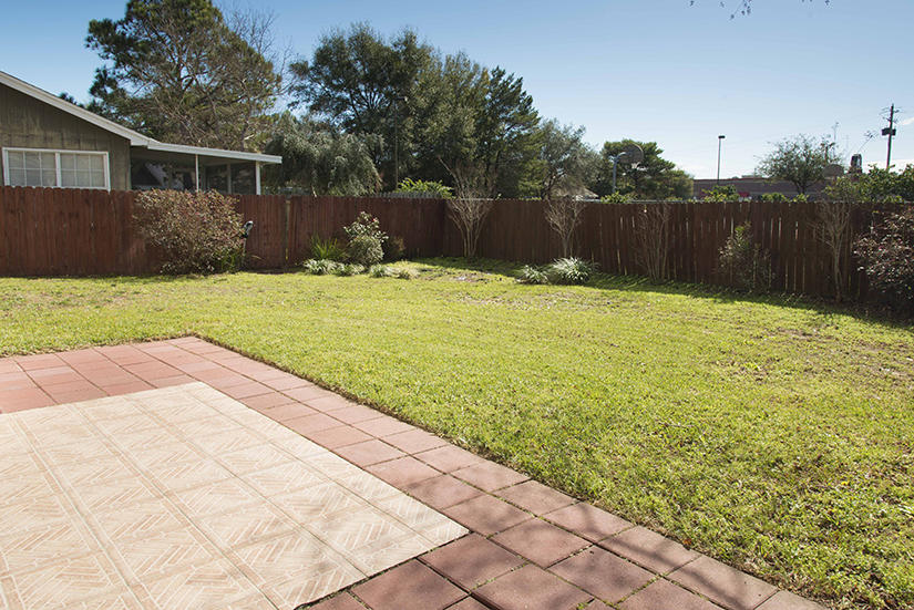 WOODLAND PARK ESTATES - Residential Lease