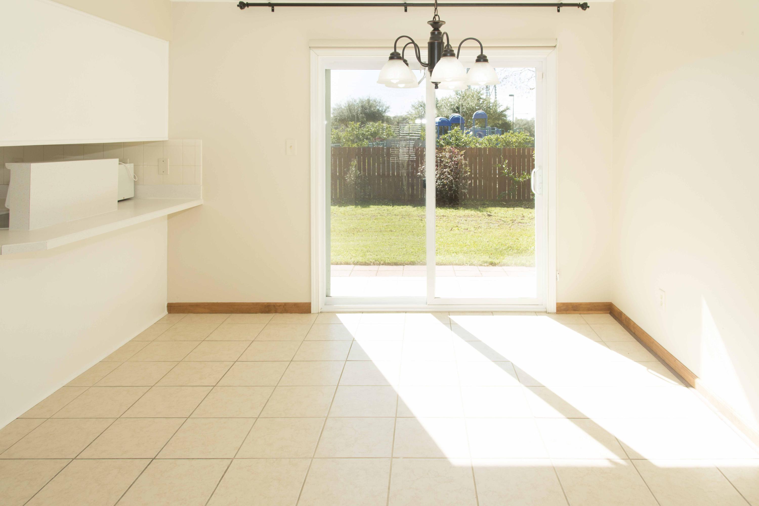 WOODLAND PARK ESTATES - Residential Lease