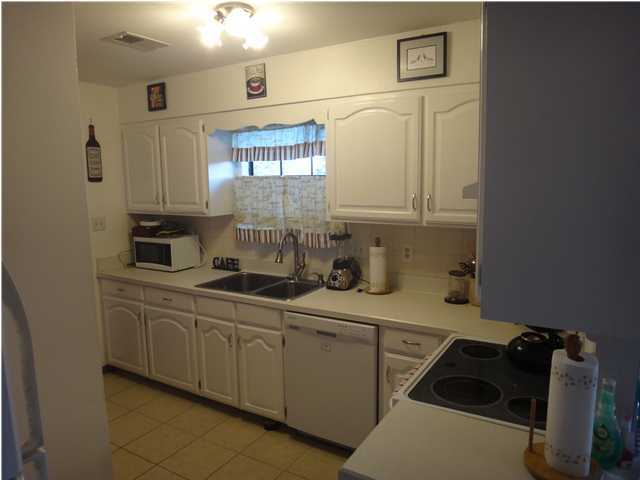 WOODLAND PARK ESTATES - Residential Lease