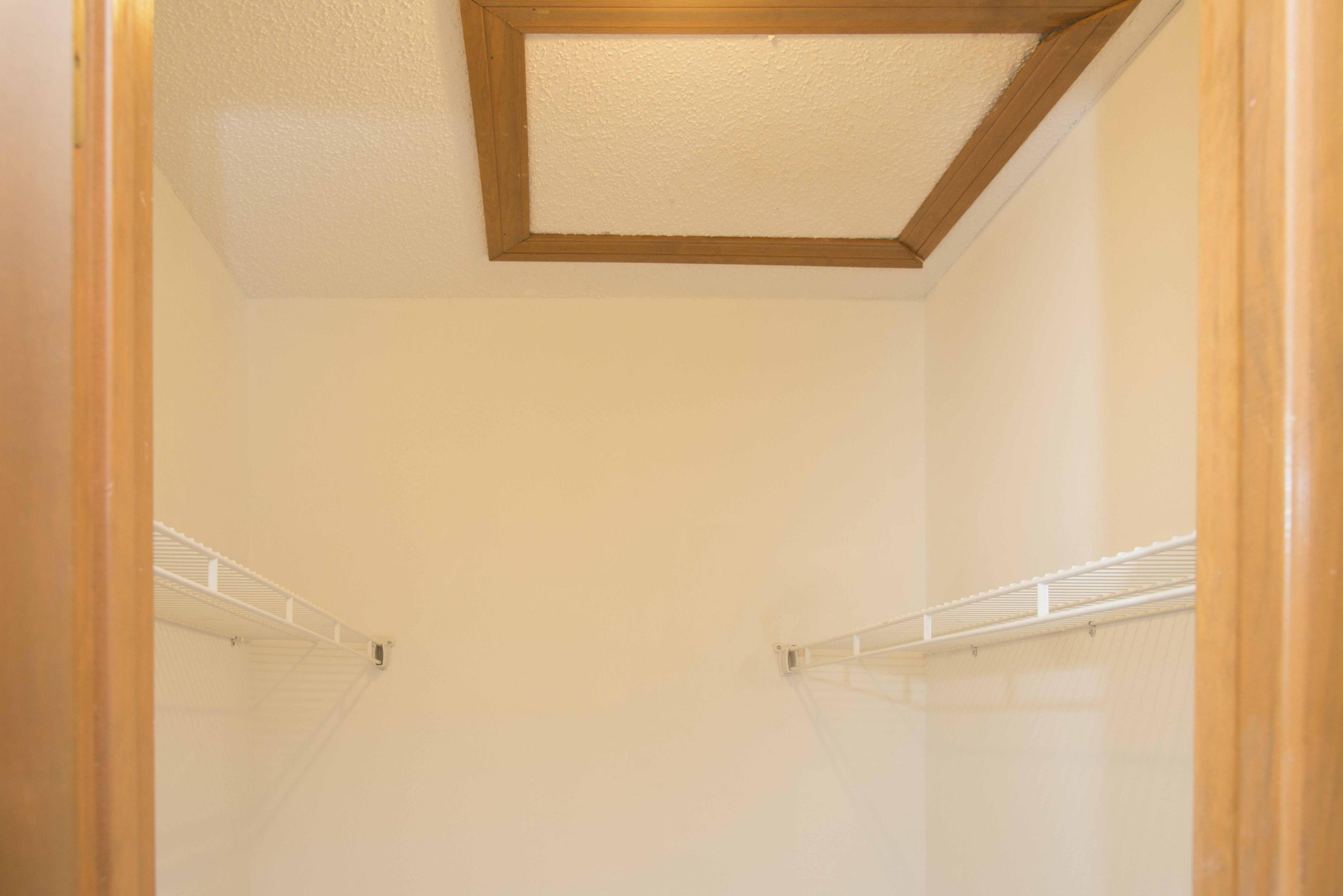 WOODLAND PARK ESTATES - Residential Lease