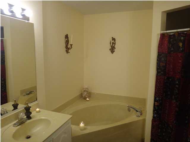 WOODLAND PARK ESTATES - Residential Lease