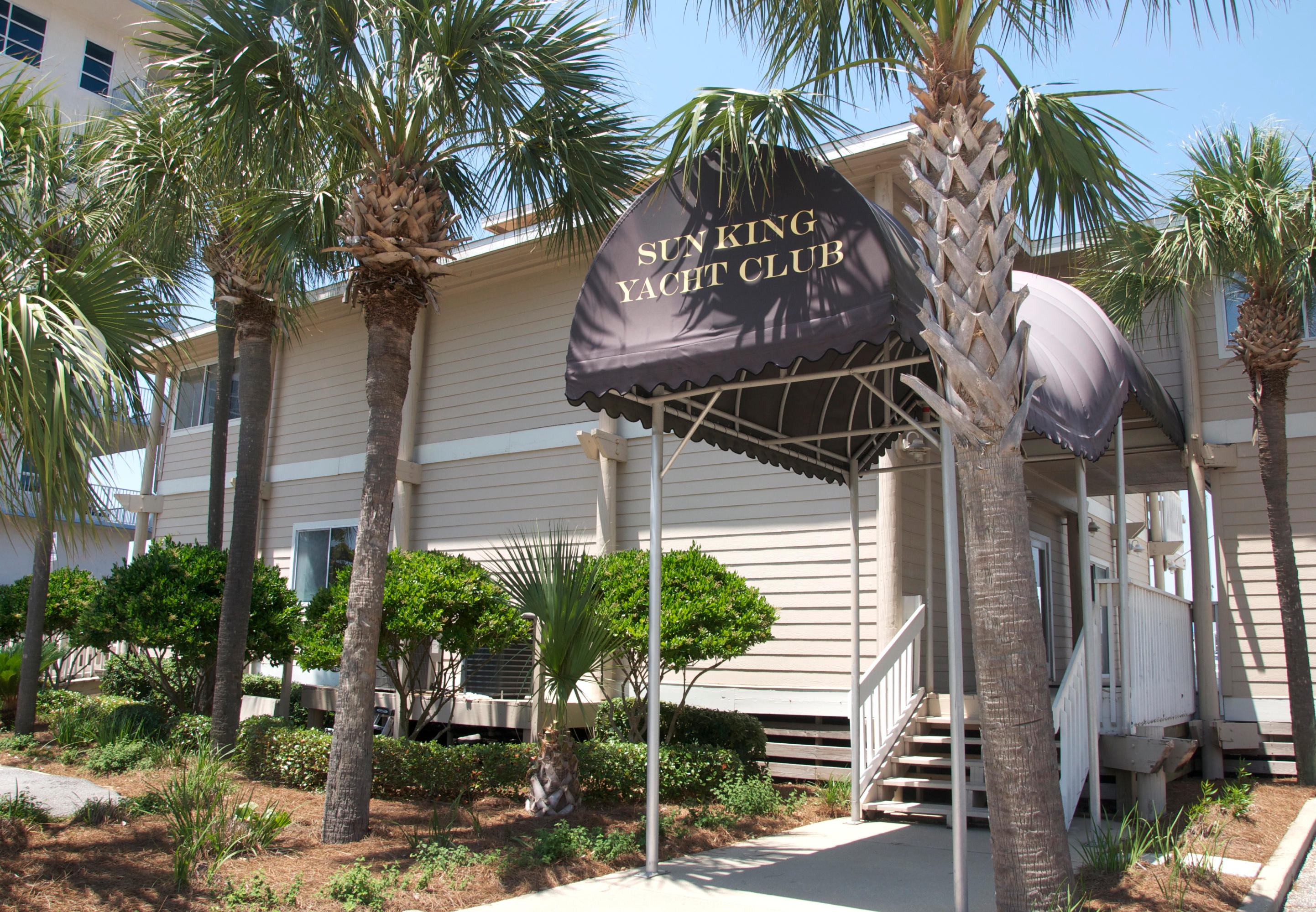 SUN KING TOWERS PH 1 - Residential