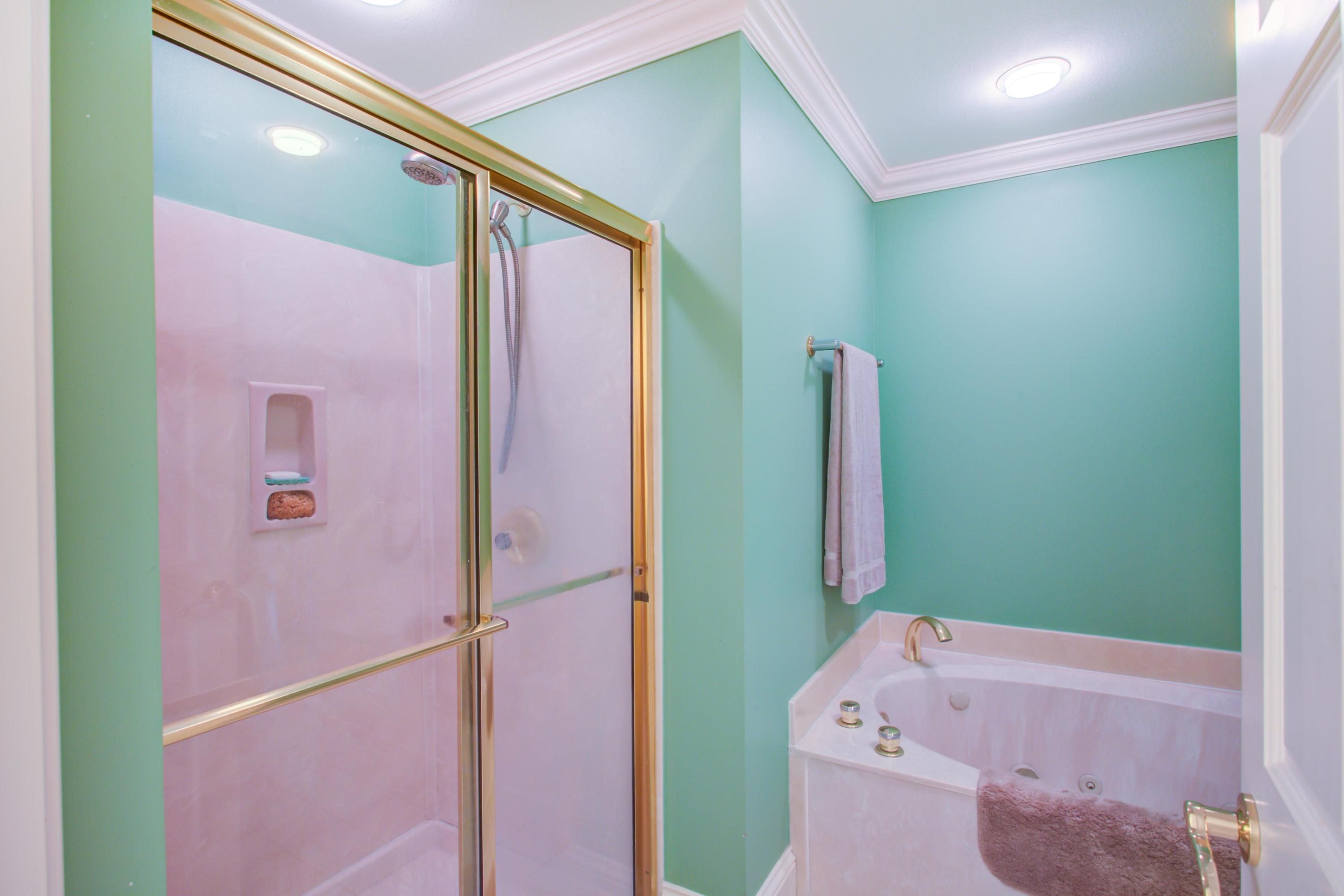 EAST PASS TOWERS CONDO PH 2 - Residential