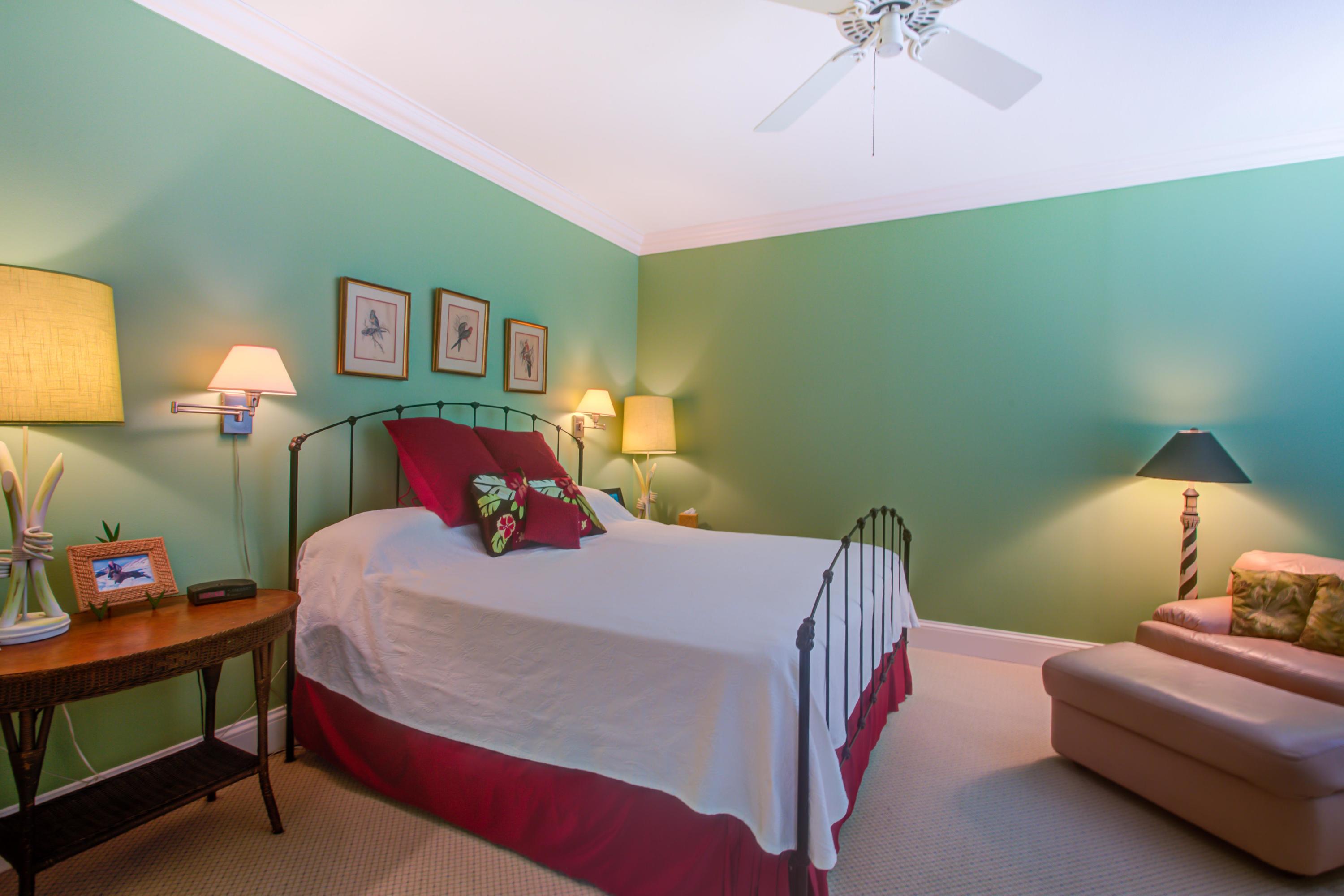 EAST PASS TOWERS CONDO PH 2 - Residential