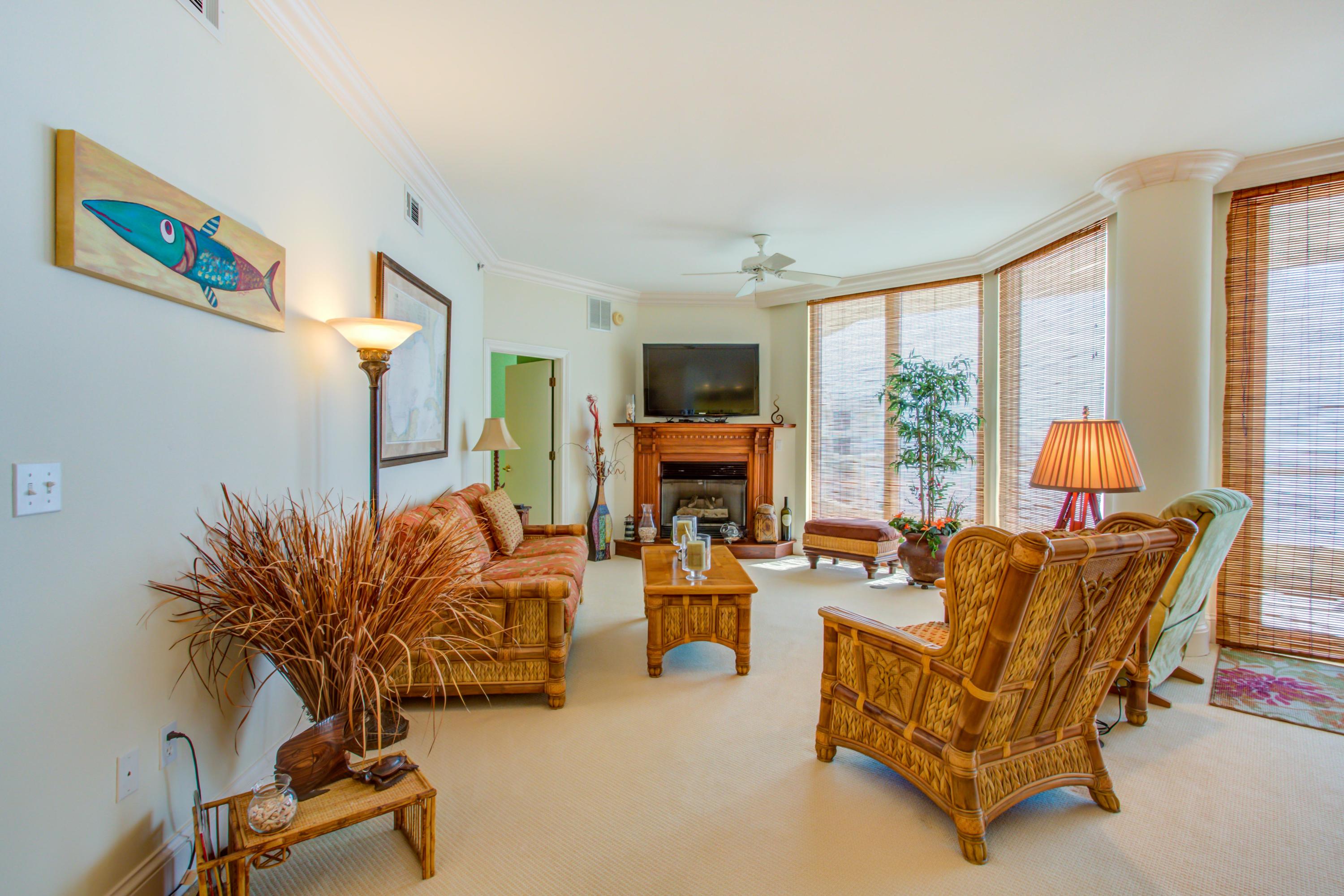 EAST PASS TOWERS CONDO PH 2 - Residential