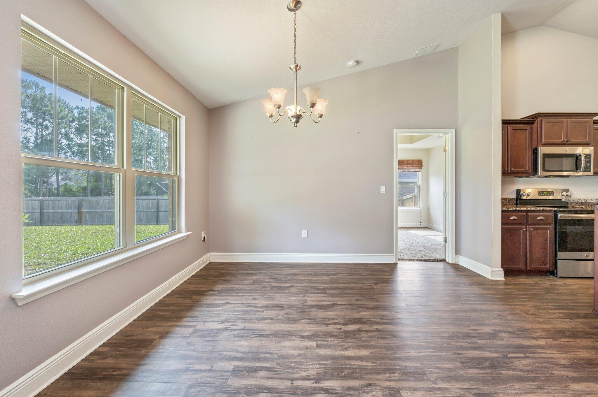 HOLLEY BY THE SEA - Residential