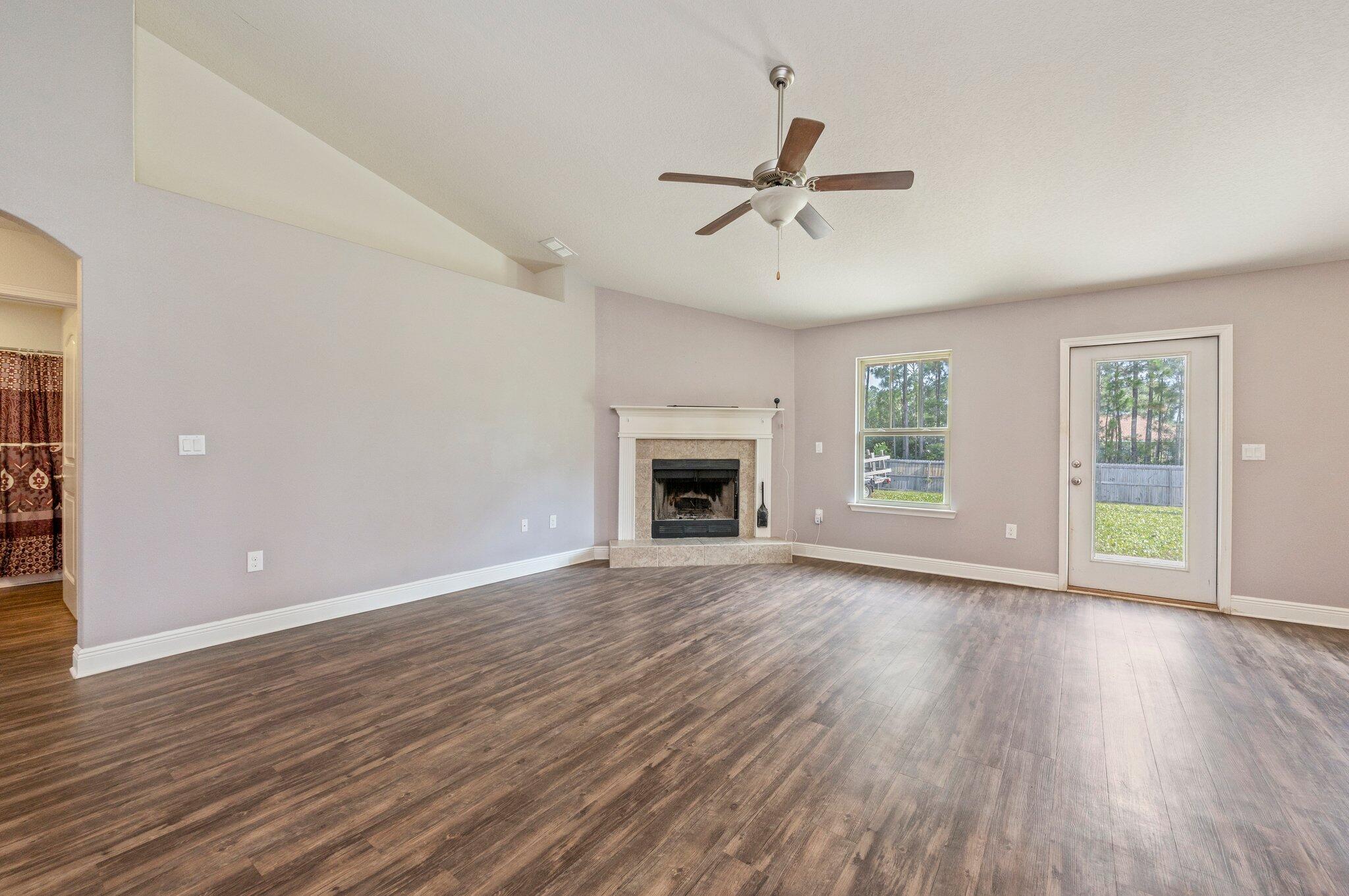 HOLLEY BY THE SEA - Residential
